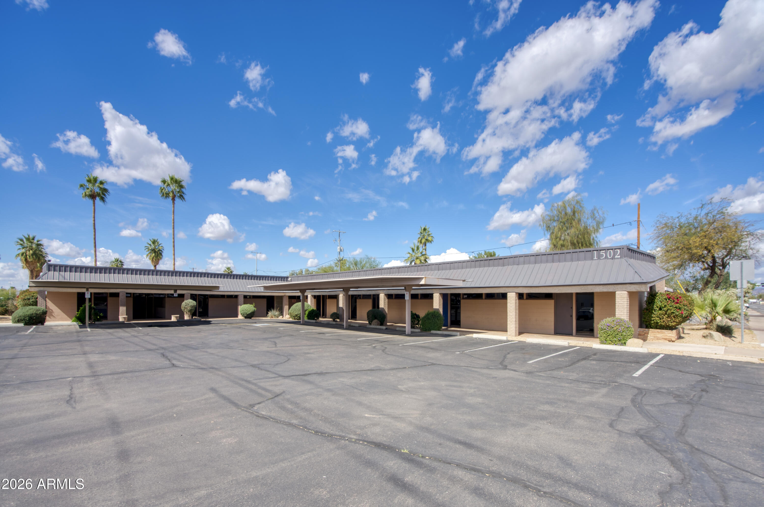 1502 W OSBORN Road, Phoenix, AZ 85015