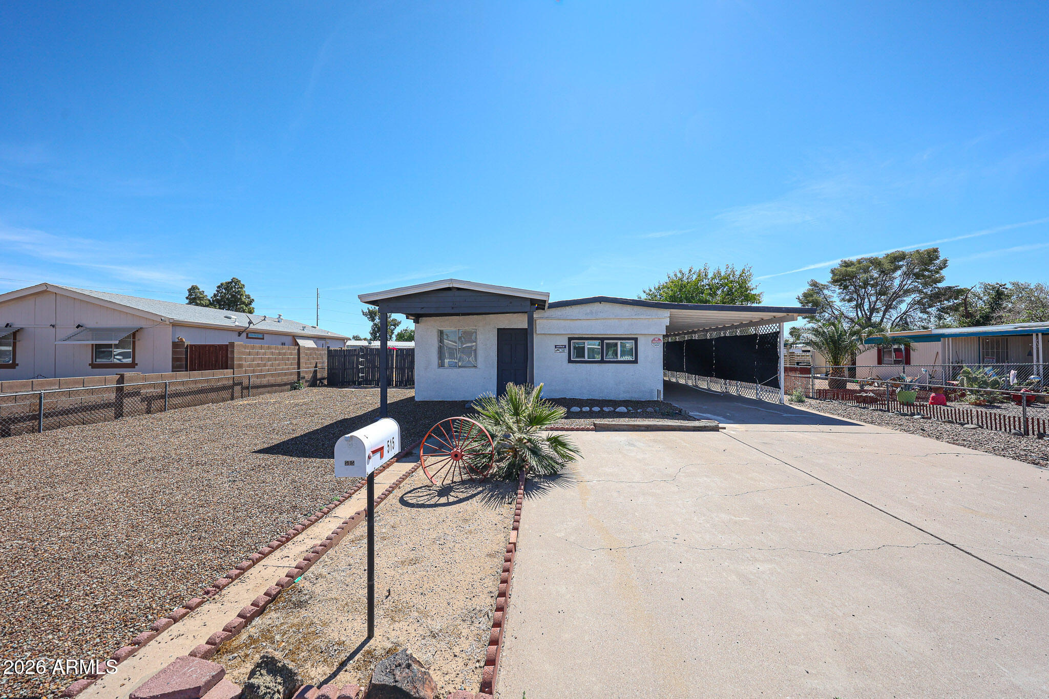 515 E CHARLESTON Avenue, Phoenix, AZ 85022