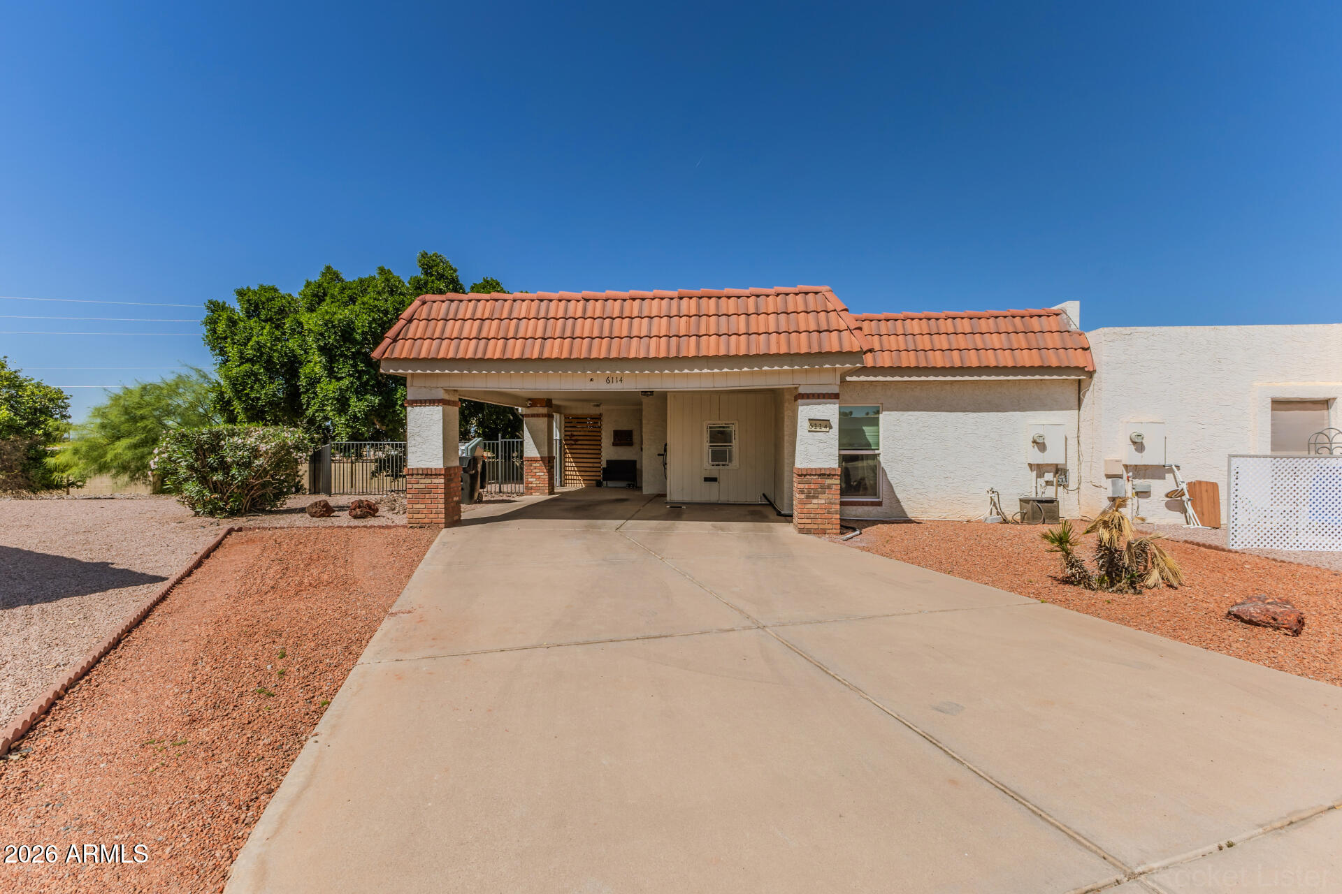 6114 E AUGUSTA Circle, Mesa, AZ 85215