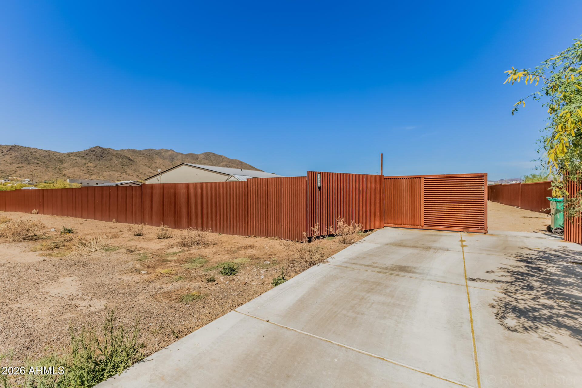 42605 N 6TH Avenue, New River, AZ 85087 — Photo 1 of 33