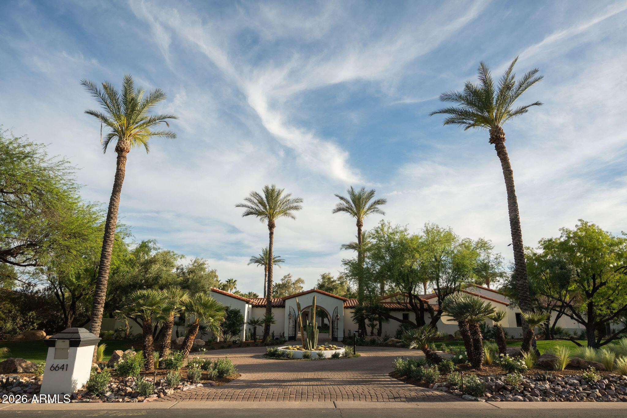 6641 E MEADOWLARK Lane, Paradise Valley, AZ 85253 — Photo 1 of 51