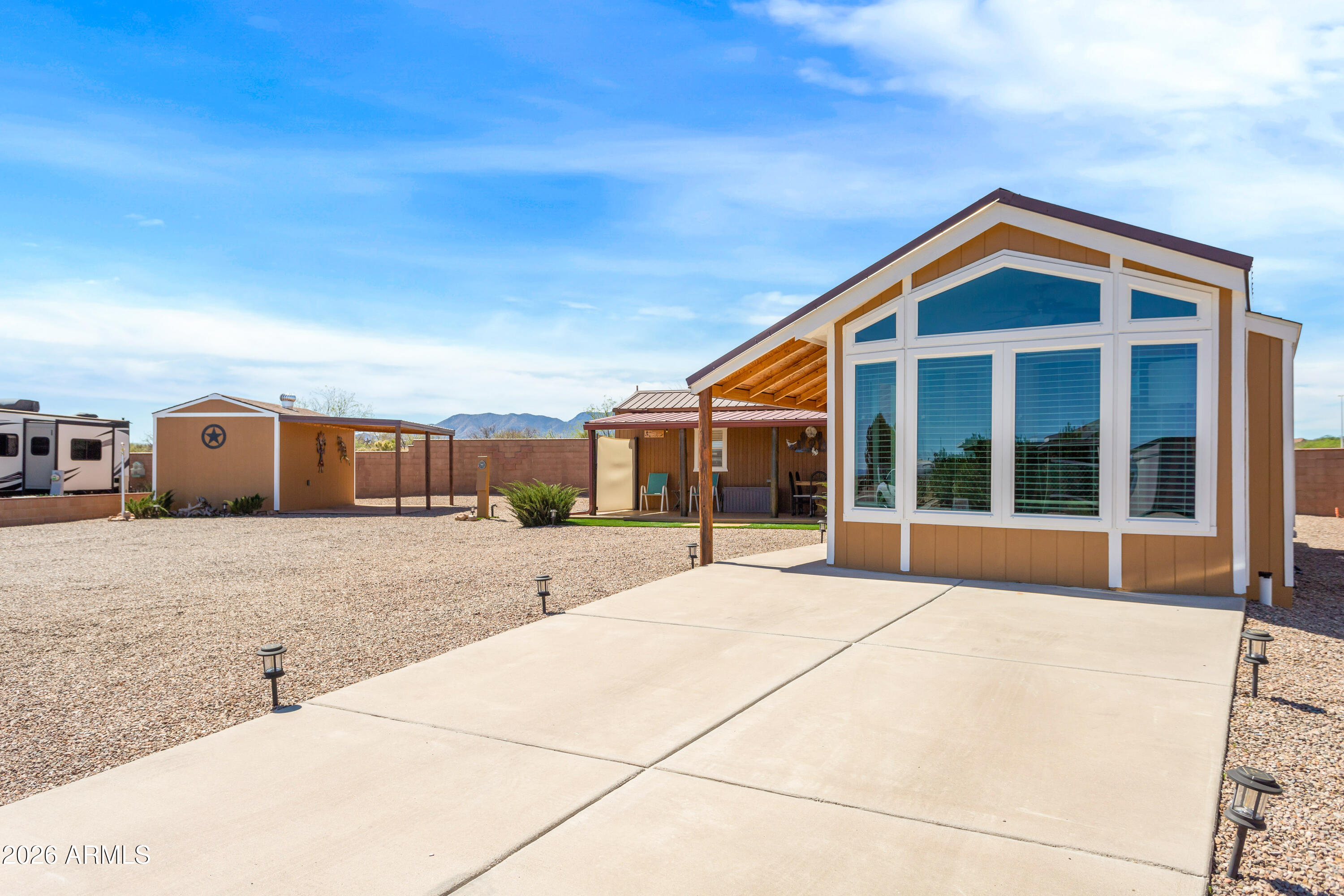 1915 W CASA DEL RIO Drive 7, Benson, AZ 85602