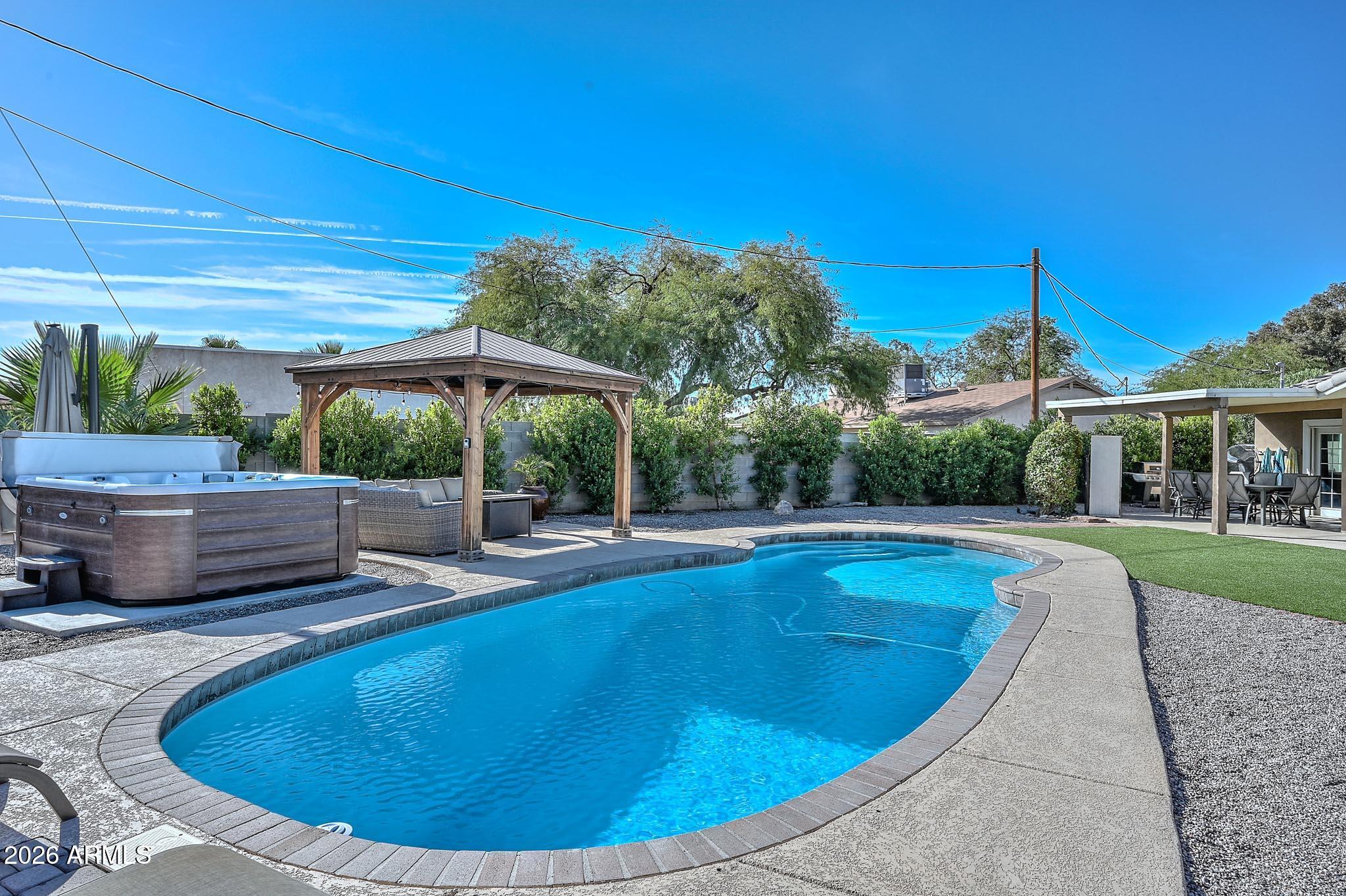 3043 N 34TH Street, Phoenix, AZ 85018