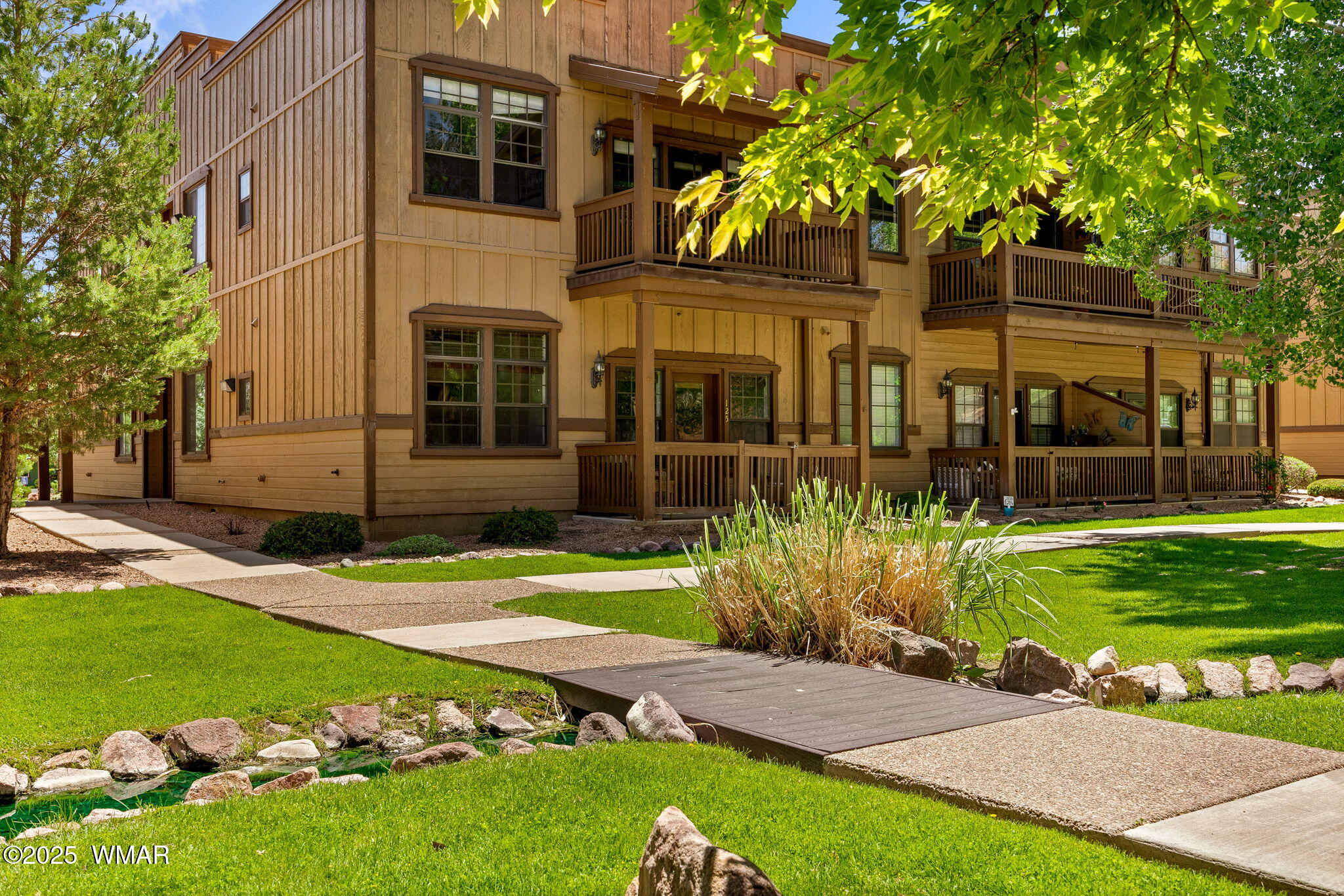 2391 Quarter Horse Trail, # 125, Overgaard, AZ 85933