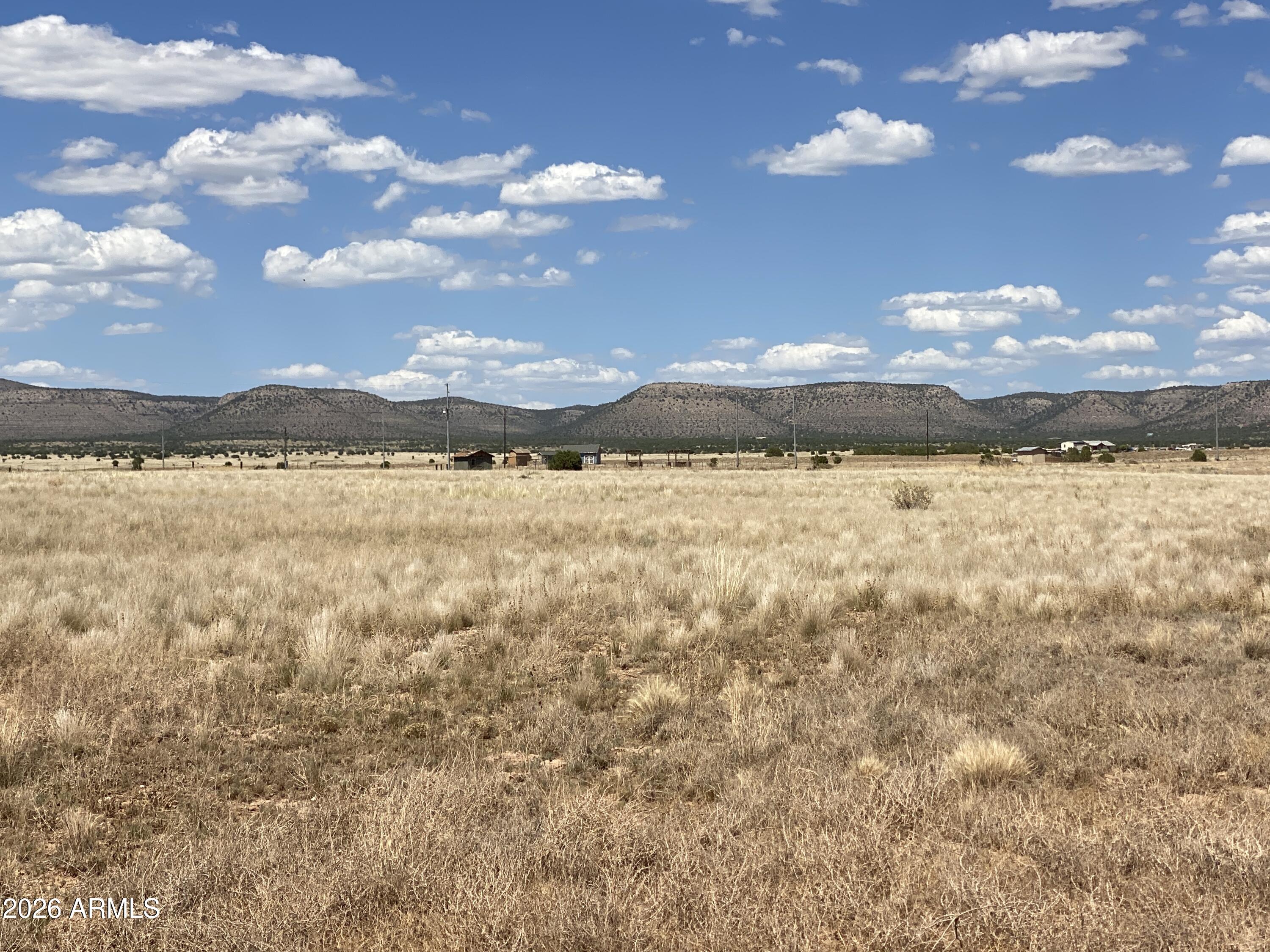 3809 W FELDSPAR Drive 221, Paulden, AZ 86334