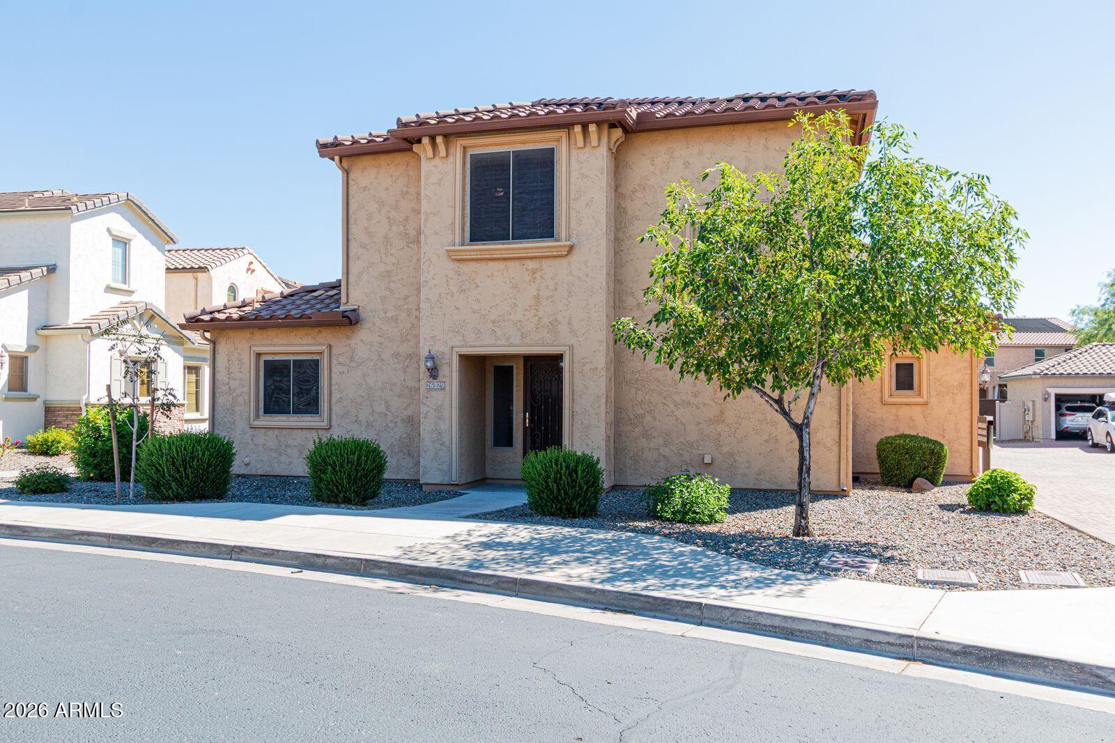 26329 N BABBLING BROOK Drive, Phoenix, AZ 85083