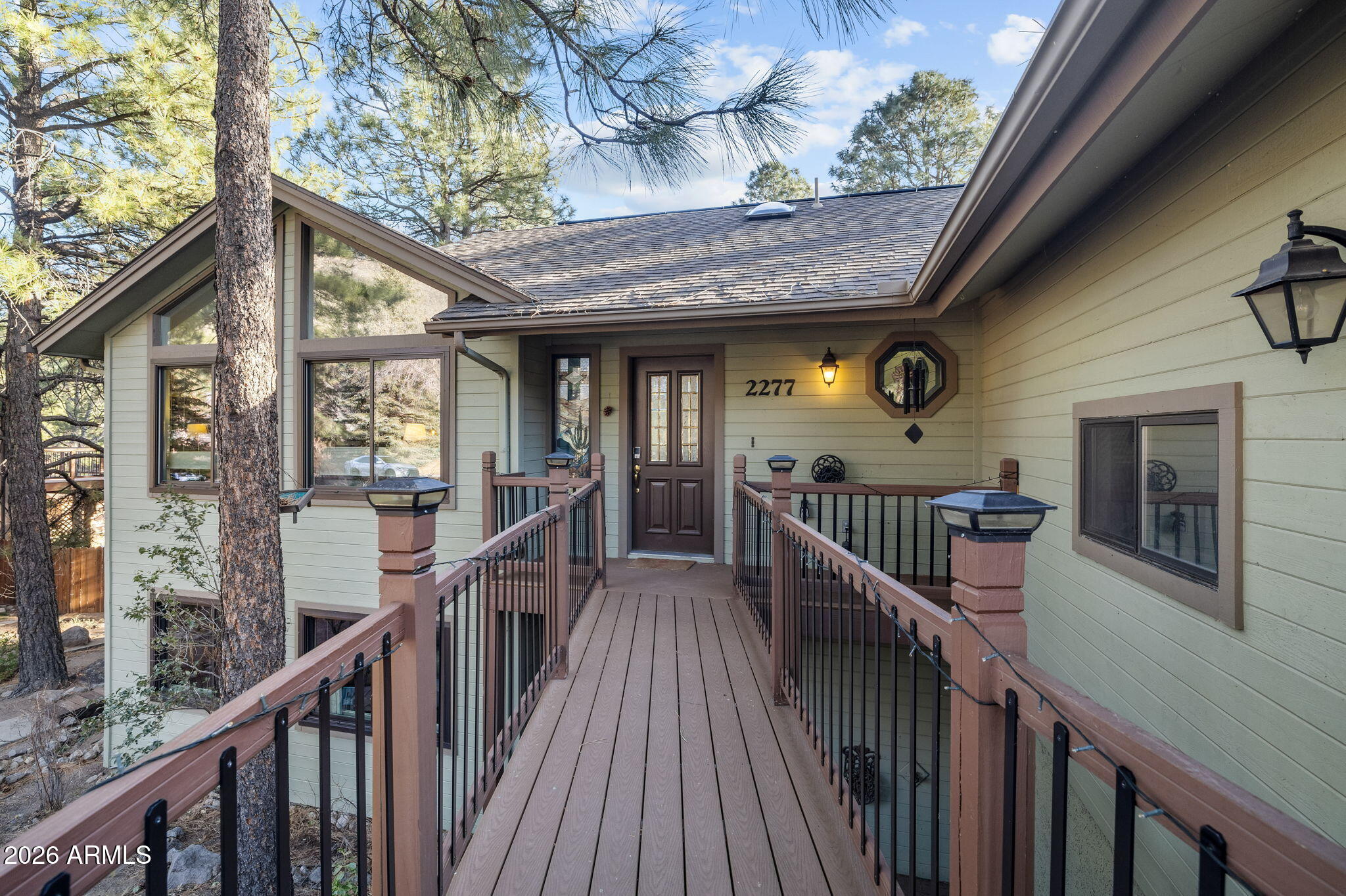2277 E Forest Heights Drive, Flagstaff, AZ 86001 — Photo 1 of 31