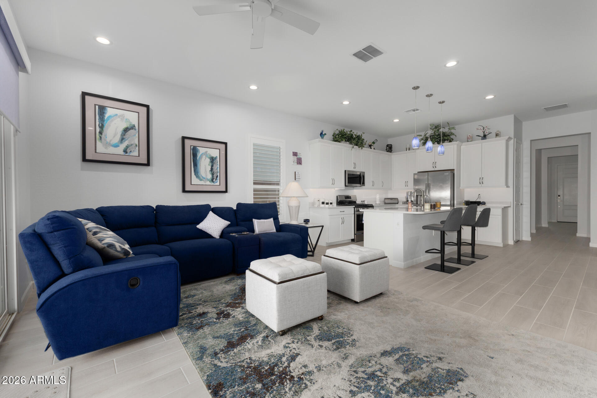 10240 W LONE CACTUS Drive, Peoria, AZ 85382