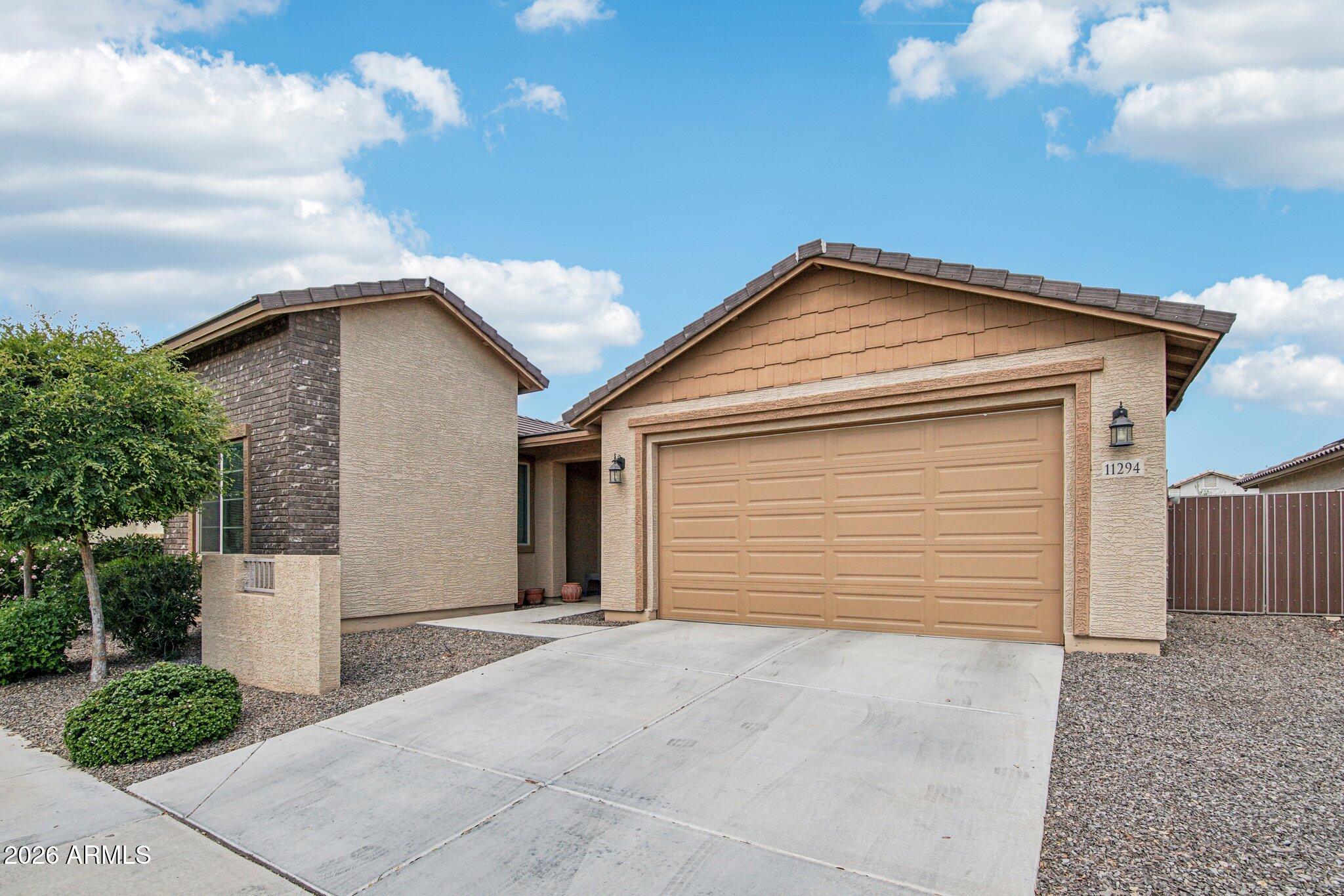 11294 W VERNON Avenue, Avondale, AZ 85392 — Photo 1 of 35