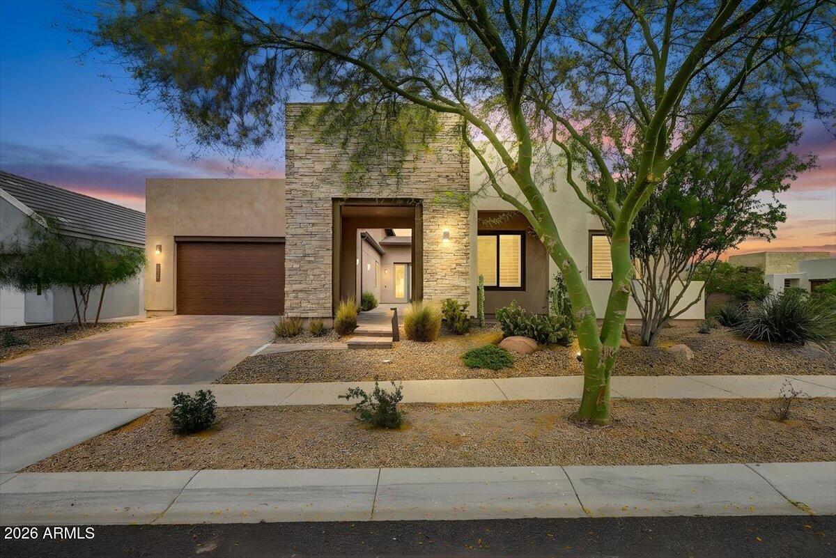 1352 E LA MIRADA Drive, Phoenix, AZ 85042 — Photo 1 of 50