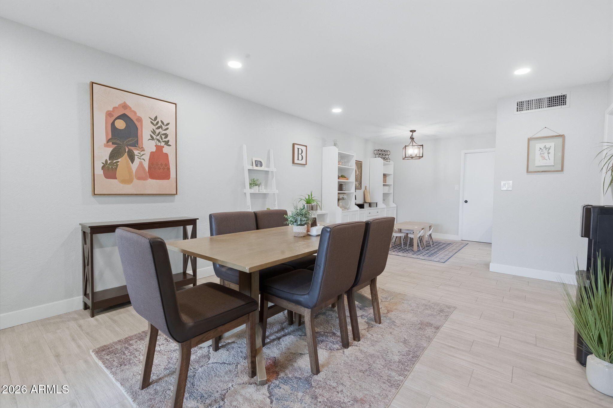 2926 W LAMAR Road, Phoenix, AZ 85017