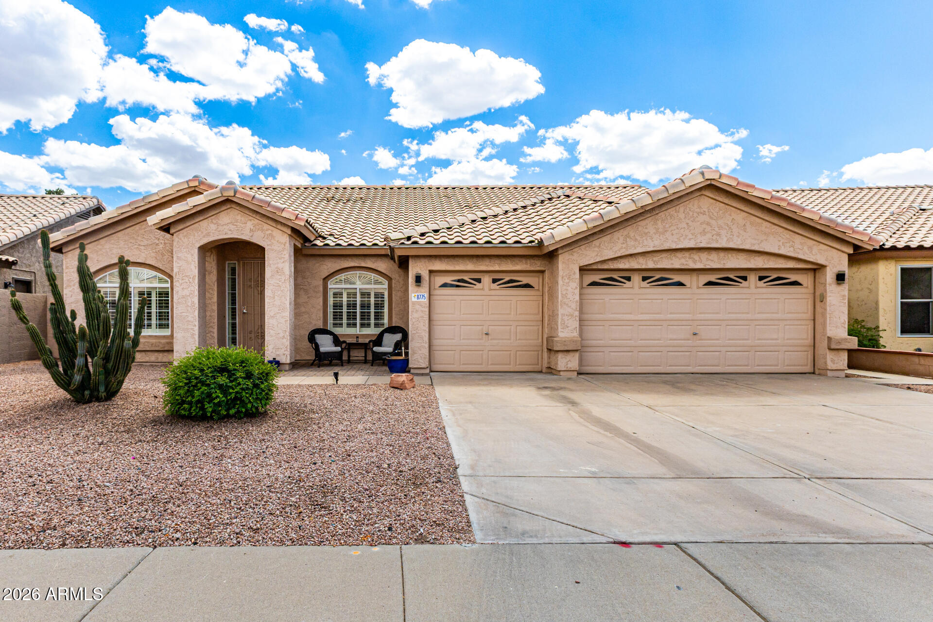 8775 W KATHLEEN Road, Peoria, AZ 85382 — Photo 1 of 38