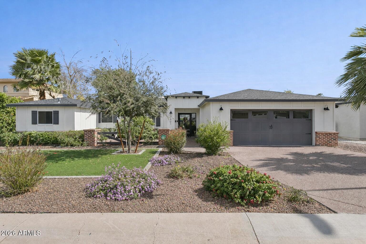 3021 N 47TH Place, Phoenix, AZ 85018 — Photo 1 of 32