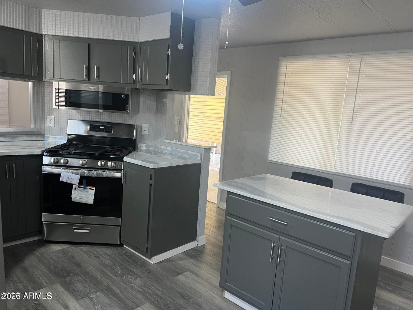 10701 N 99TH Avenue 77, Peoria, AZ 85345 — Photo 1 of 39