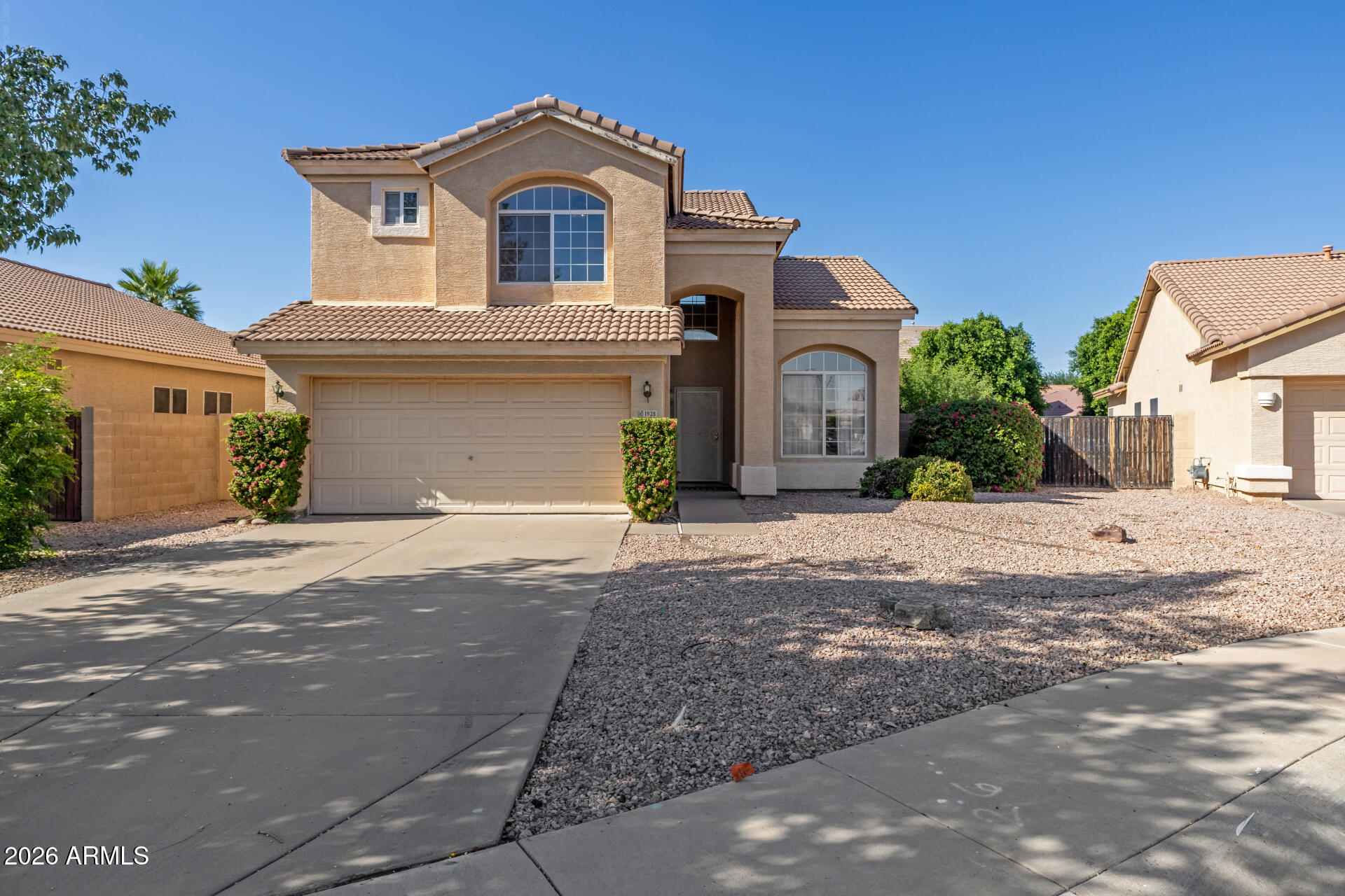 1928 E SARATOGA Street, Gilbert, AZ 85296 — Photo 1 of 33