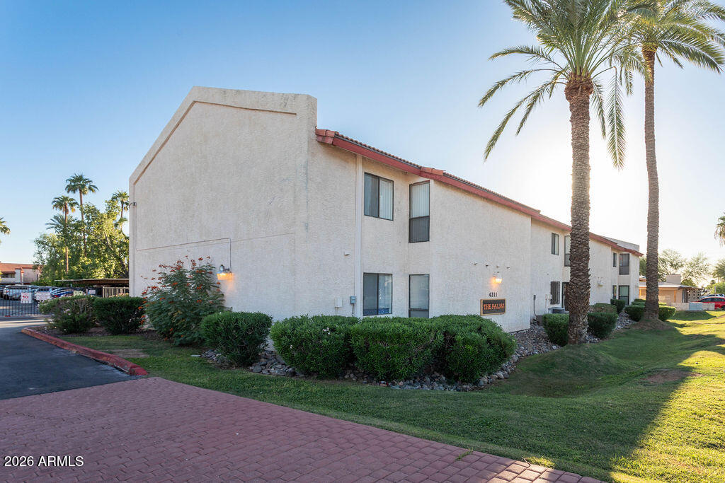 4211 E Palm Lane Unit 219, Phoenix, AZ 85008 — Photo 1 of 38