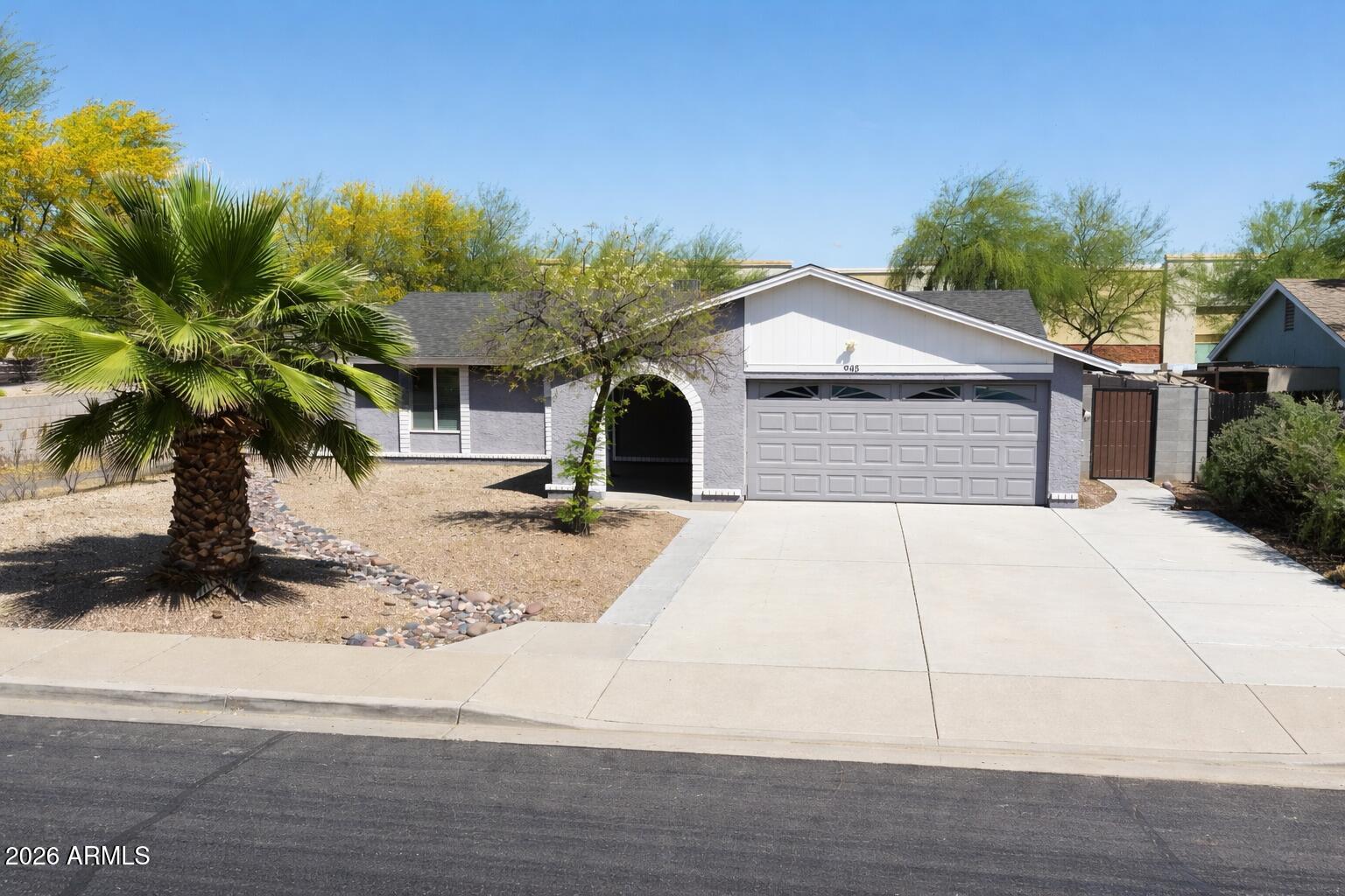 945 N Central Drive, Chandler, AZ 85224