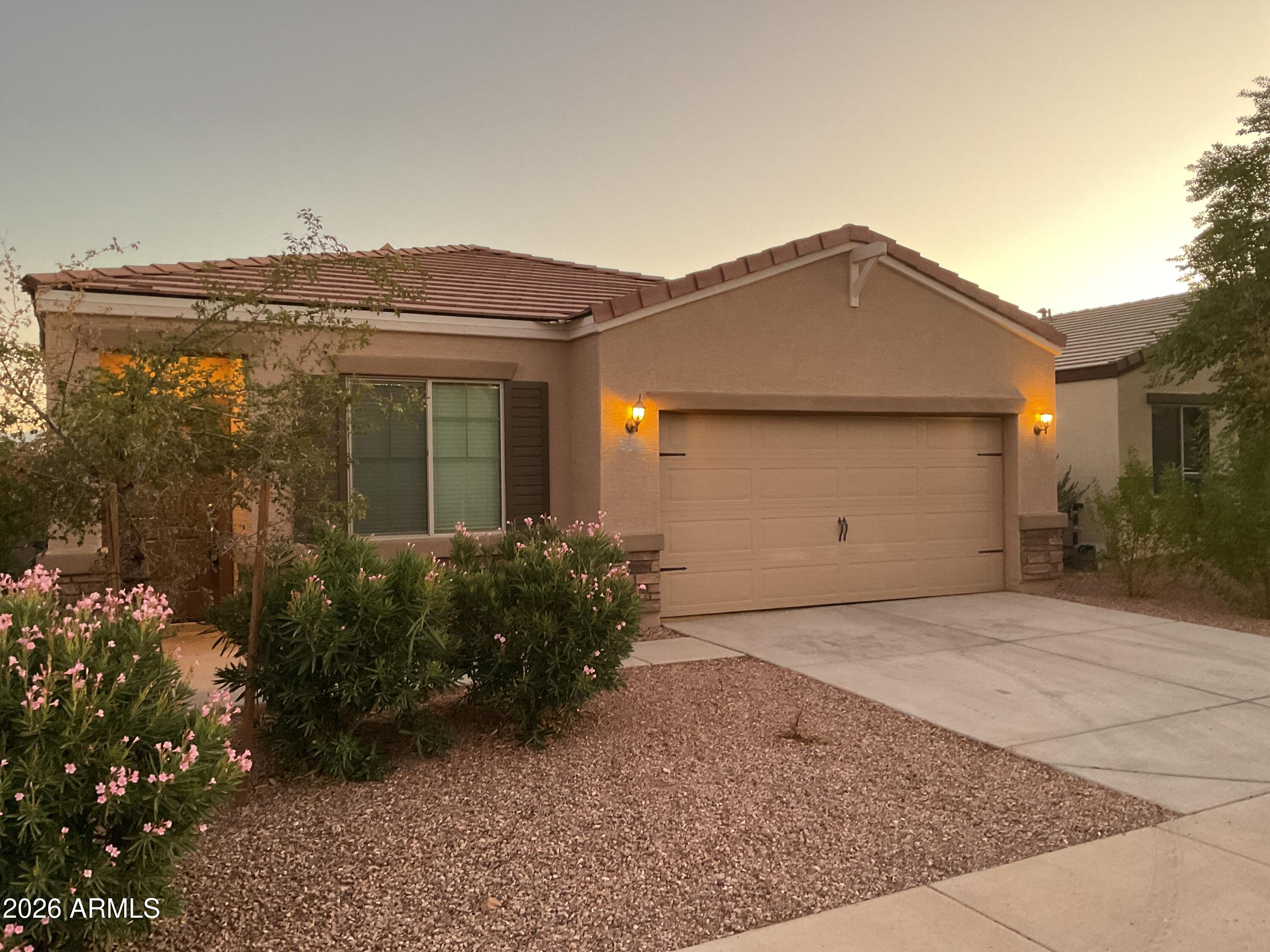 8141 W Encinas Lane, Phoenix, AZ 85043