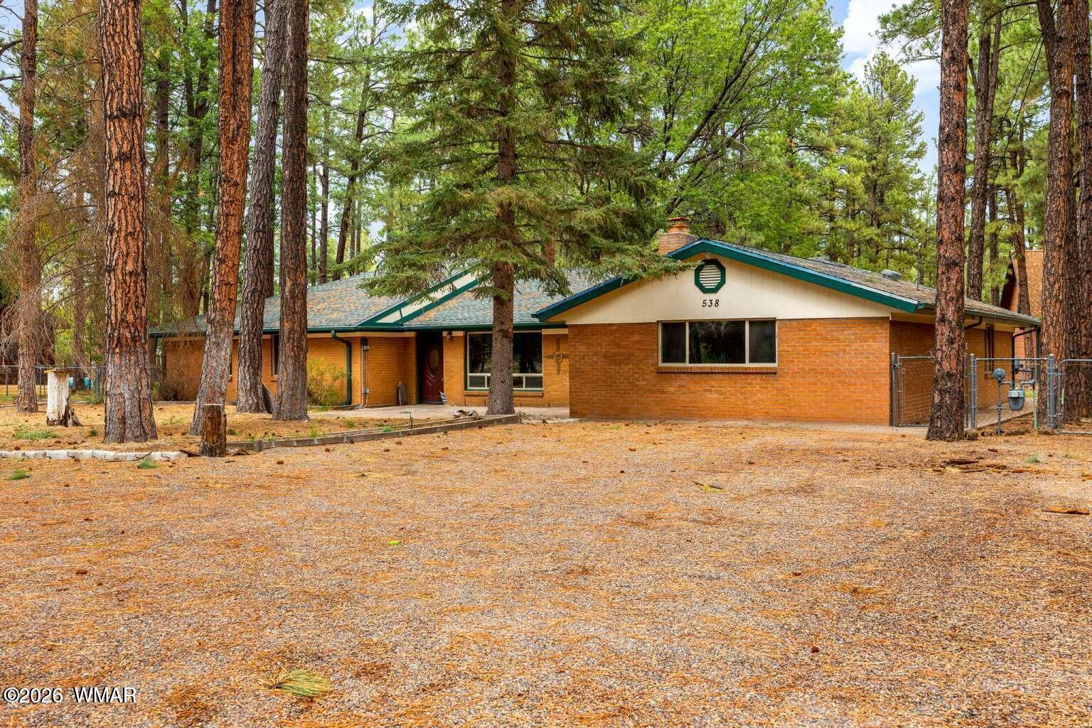 538 S Woodland Lane, Pinetop, AZ 85935 — Photo 1 of 47