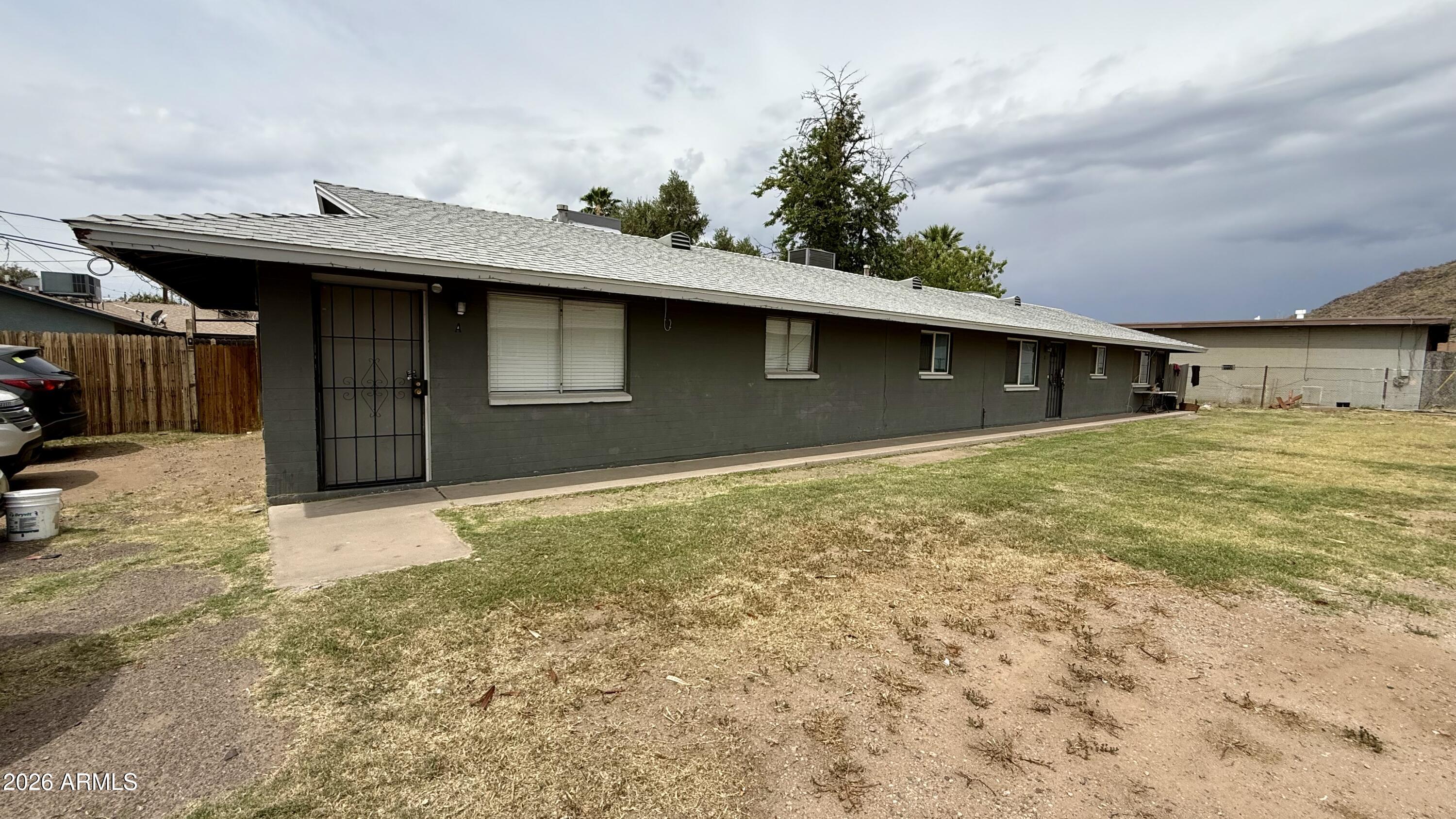 1638 W DESERT COVE Avenue W b, Phoenix, AZ 85029