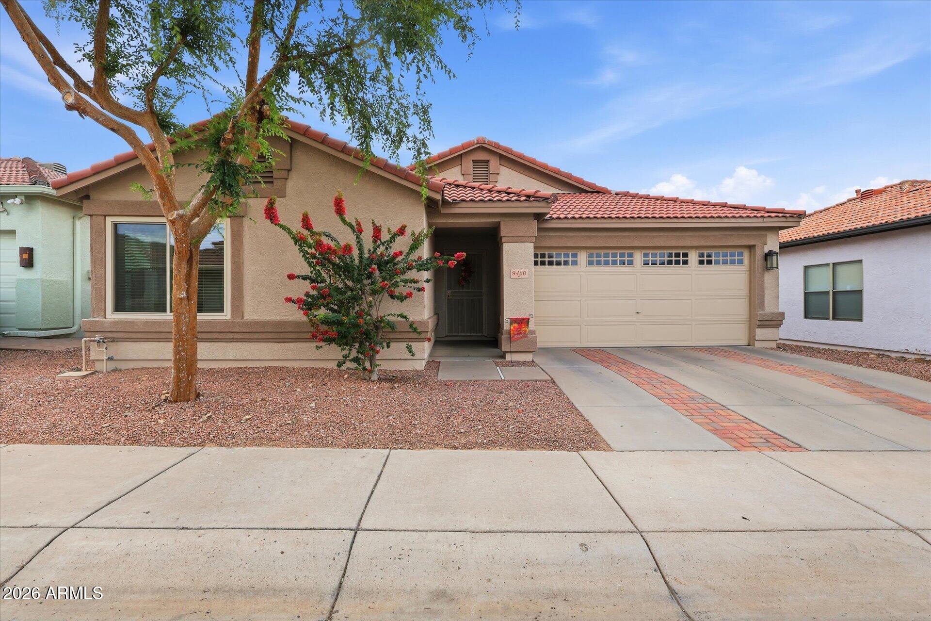 9420 S LEILA Lane, Phoenix, AZ 85041 — Photo 1 of 14