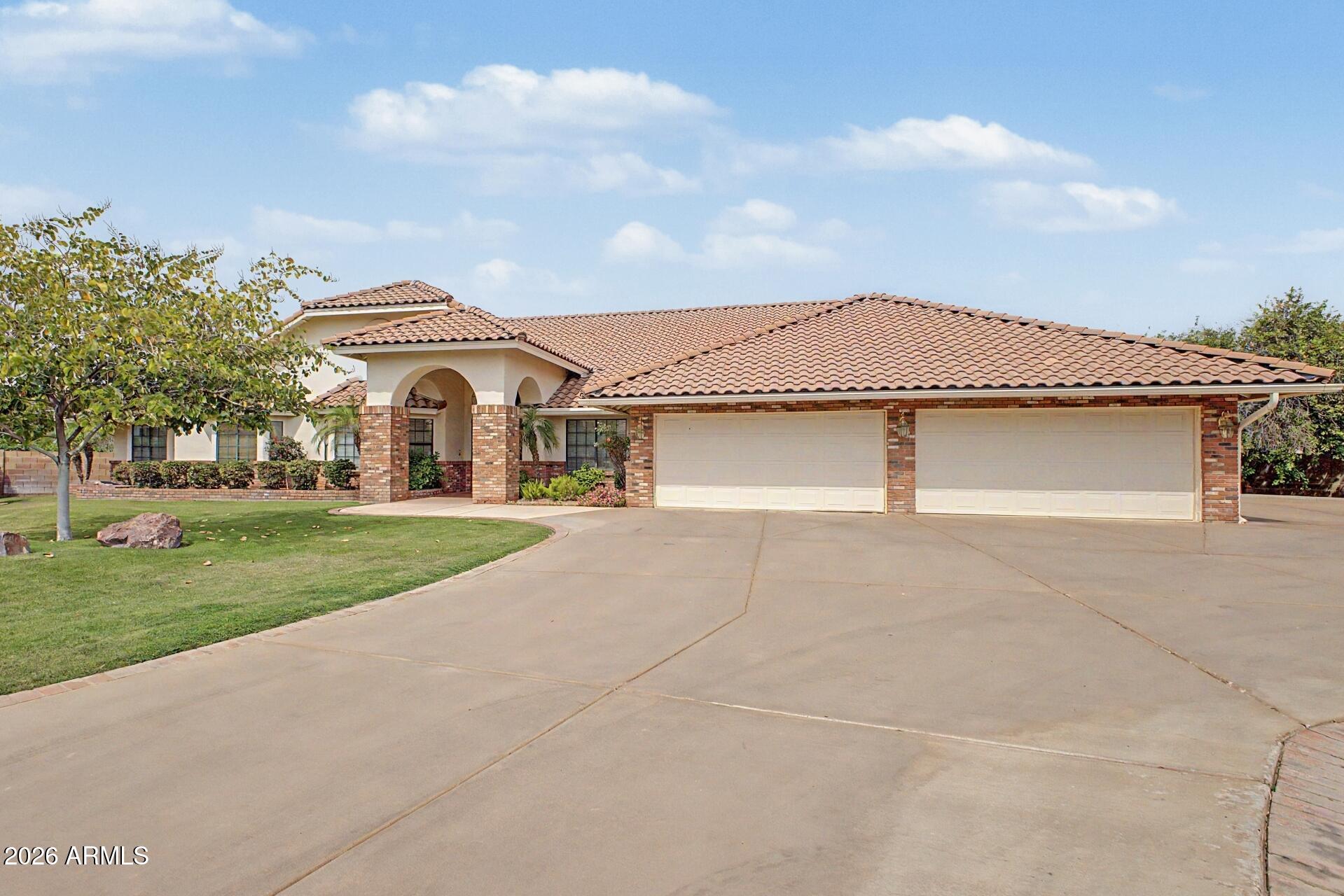3302 E DRAPER Circle, Mesa, AZ 85213 — Photo 1 of 42