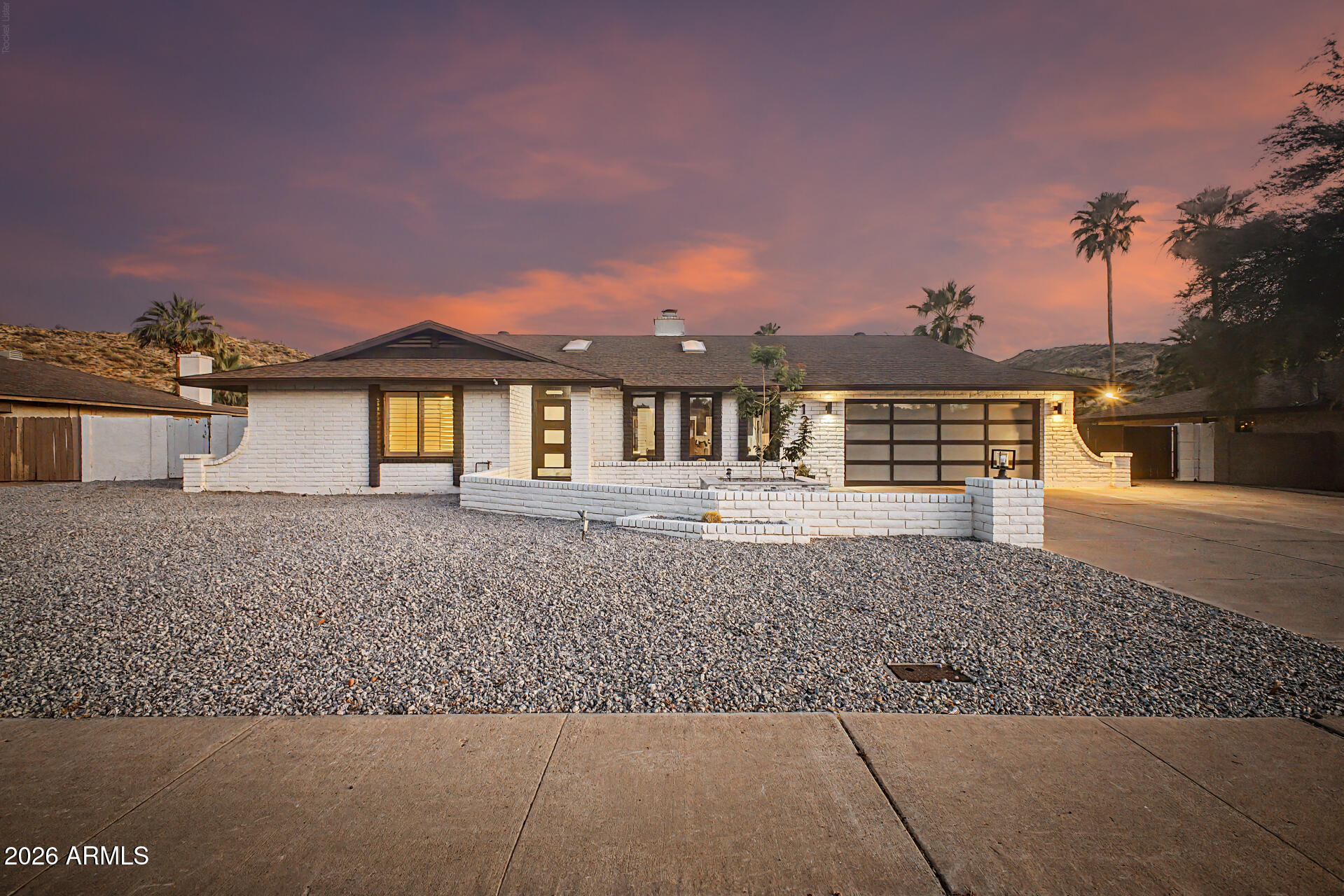 127 E PERSHING Avenue, Phoenix, AZ 85022 — Photo 1 of 36