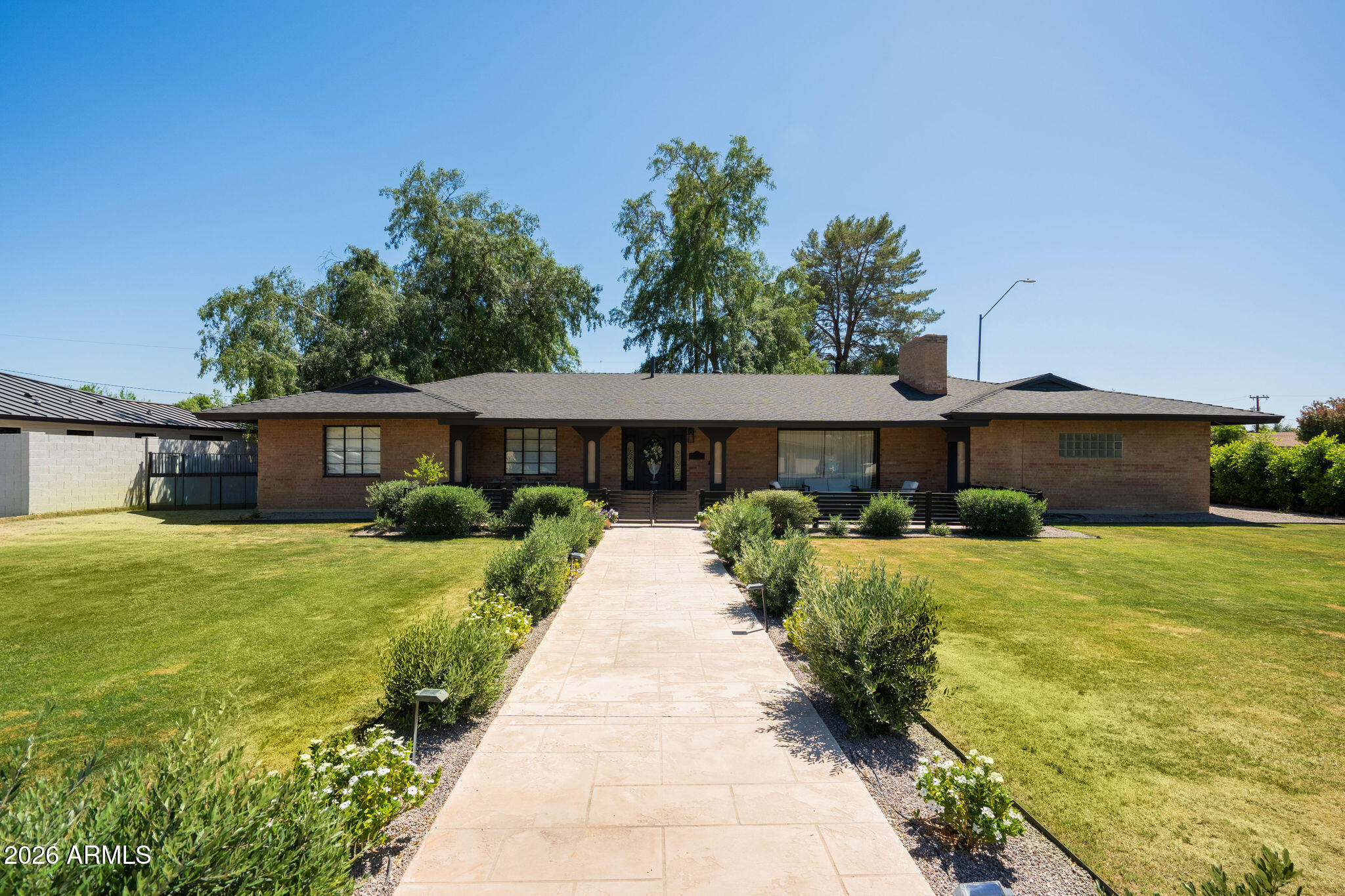 547 W ORANGEWOOD Avenue, Phoenix, AZ 85021