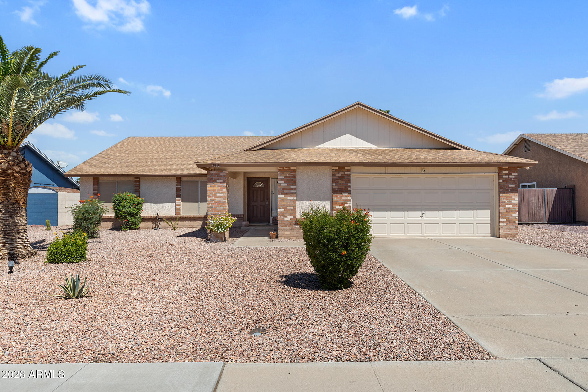 7944 W DAHLIA Drive, Peoria, AZ 85381 — Photo 1 of 28
