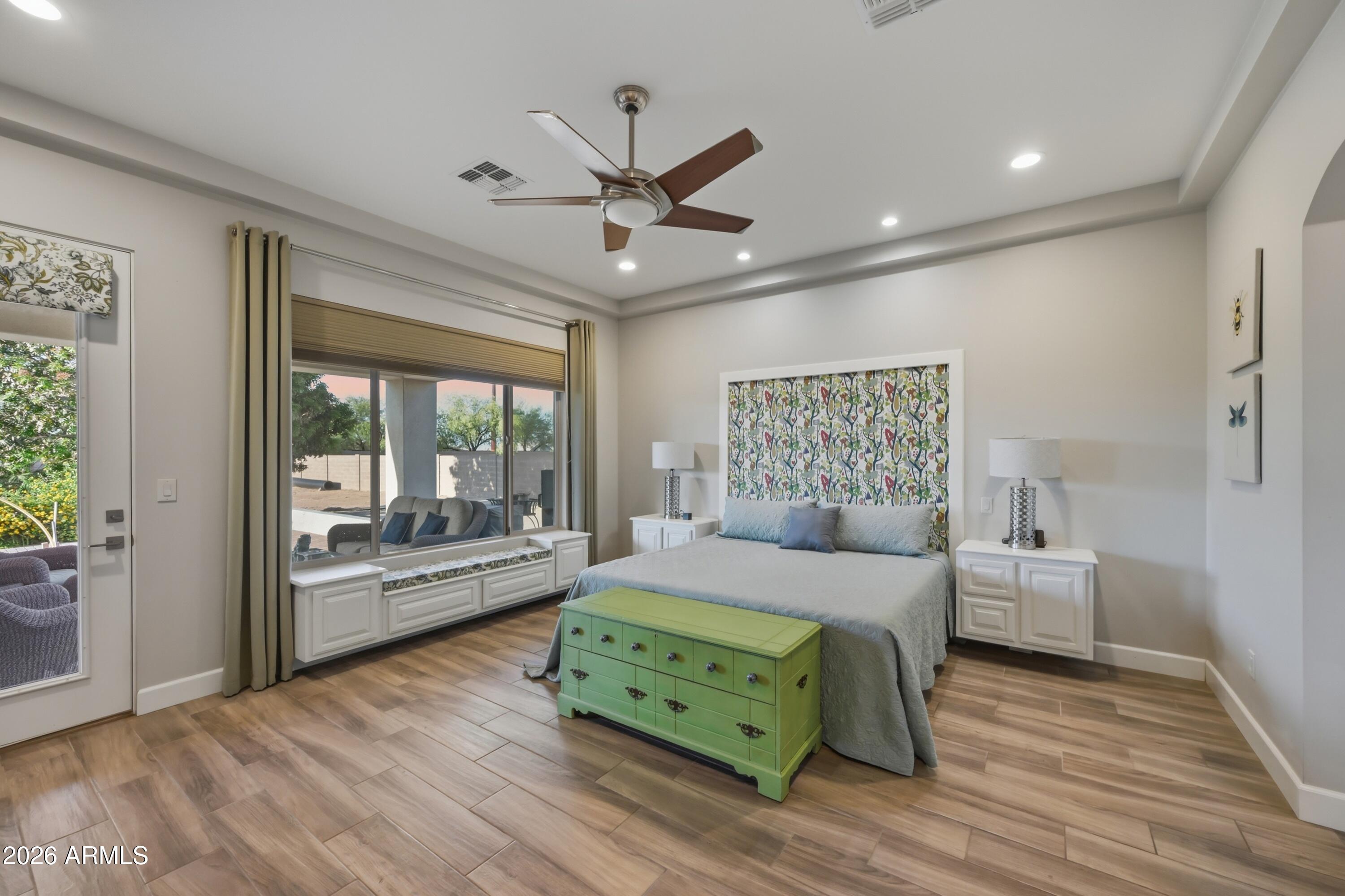 Thumbnail 16