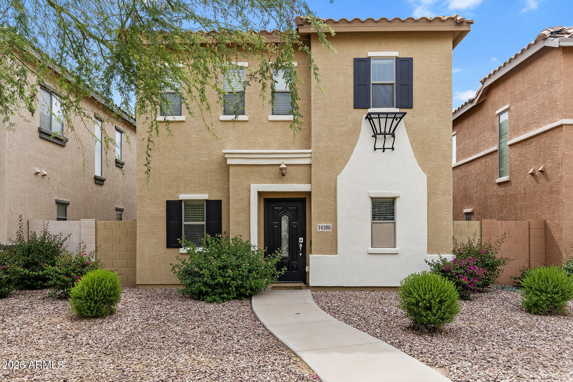 14186 W COUNTRY GABLES Drive, Surprise, AZ 85379 — Photo 1 of 59