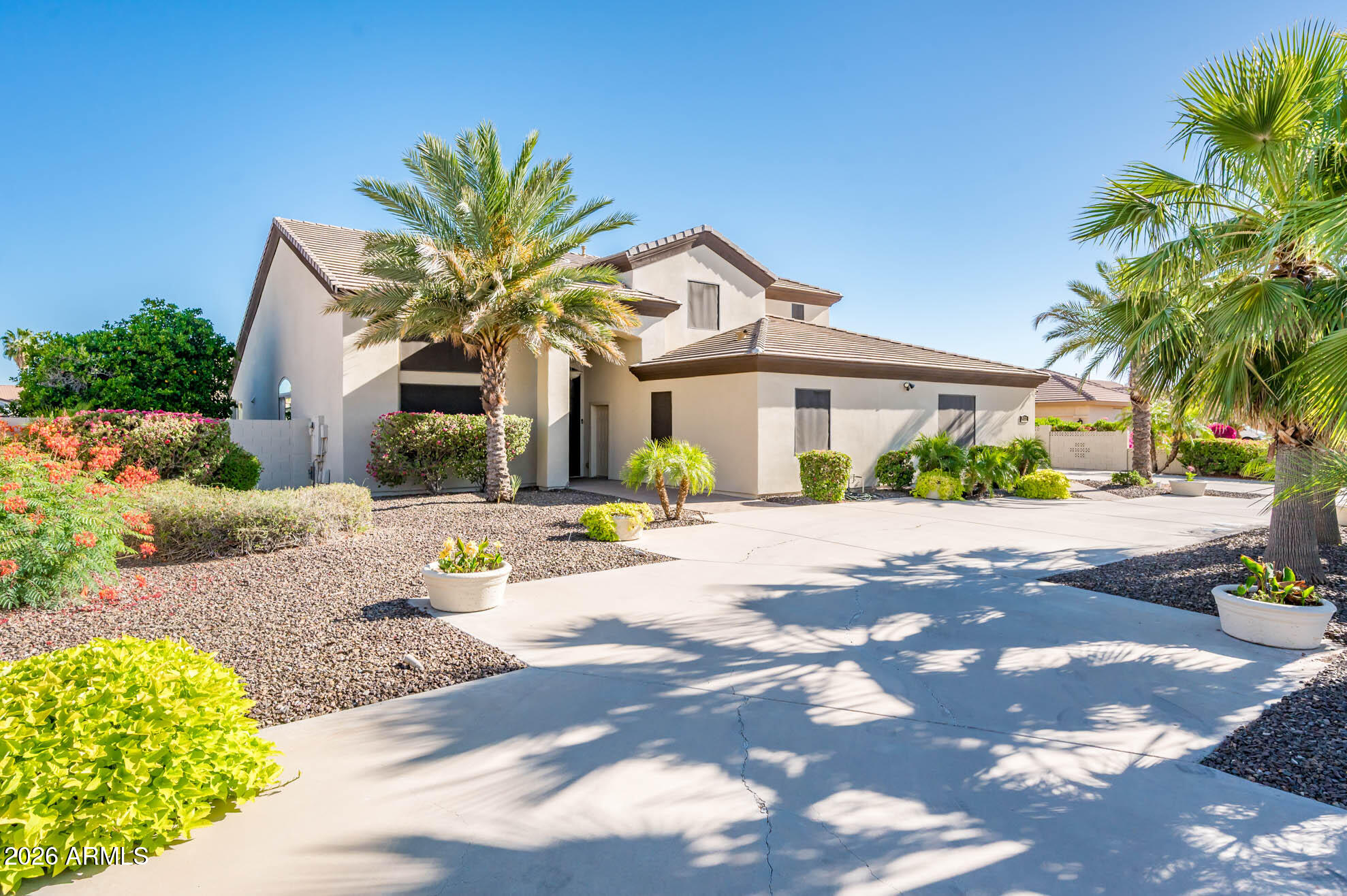 5322 W WHISPERING WIND Drive, Glendale, AZ 85310 — Photo 1 of 70