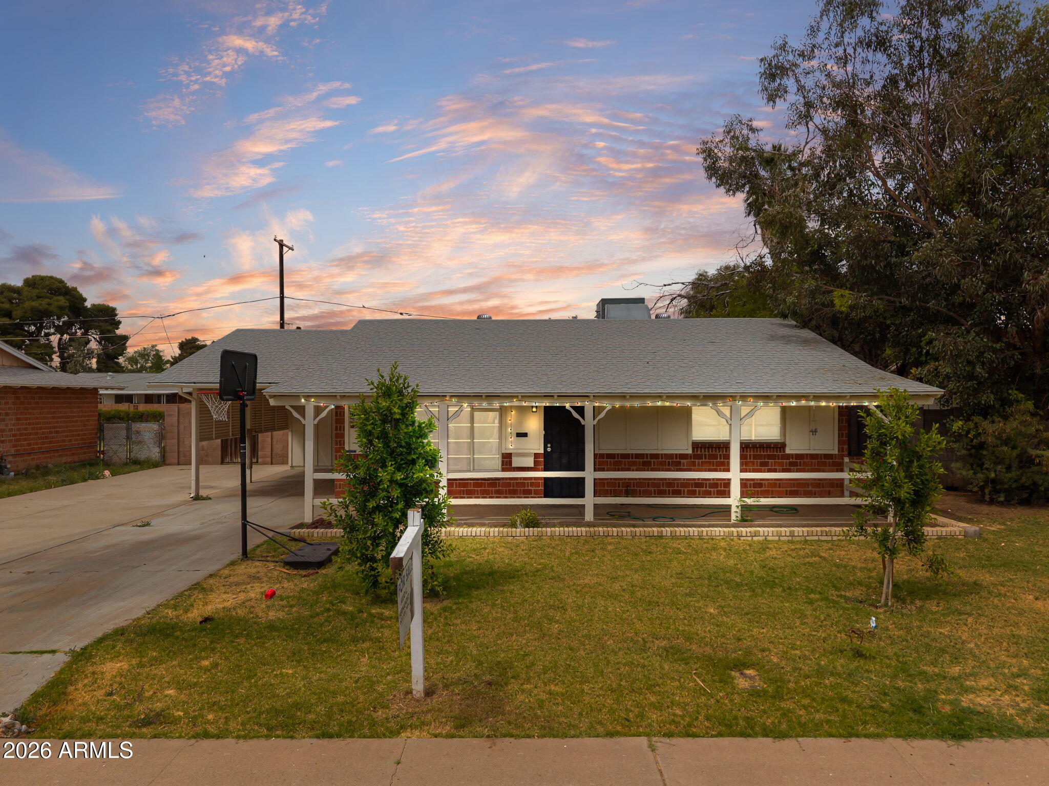 3922 W SIERRA VISTA Drive, Phoenix, AZ 85019 — Photo 1 of 21