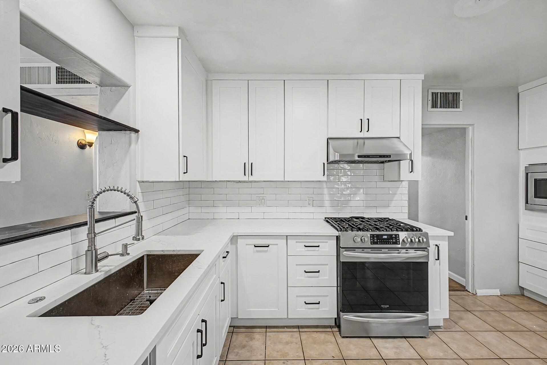 4232 N 10TH Street, Phoenix, AZ 85014