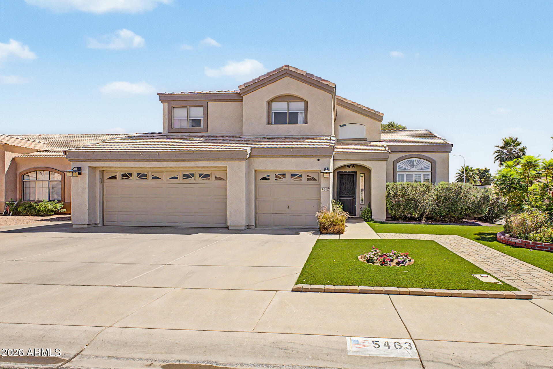 5463 W FAIRVIEW Street, Chandler, AZ 85226 — Photo 1 of 32