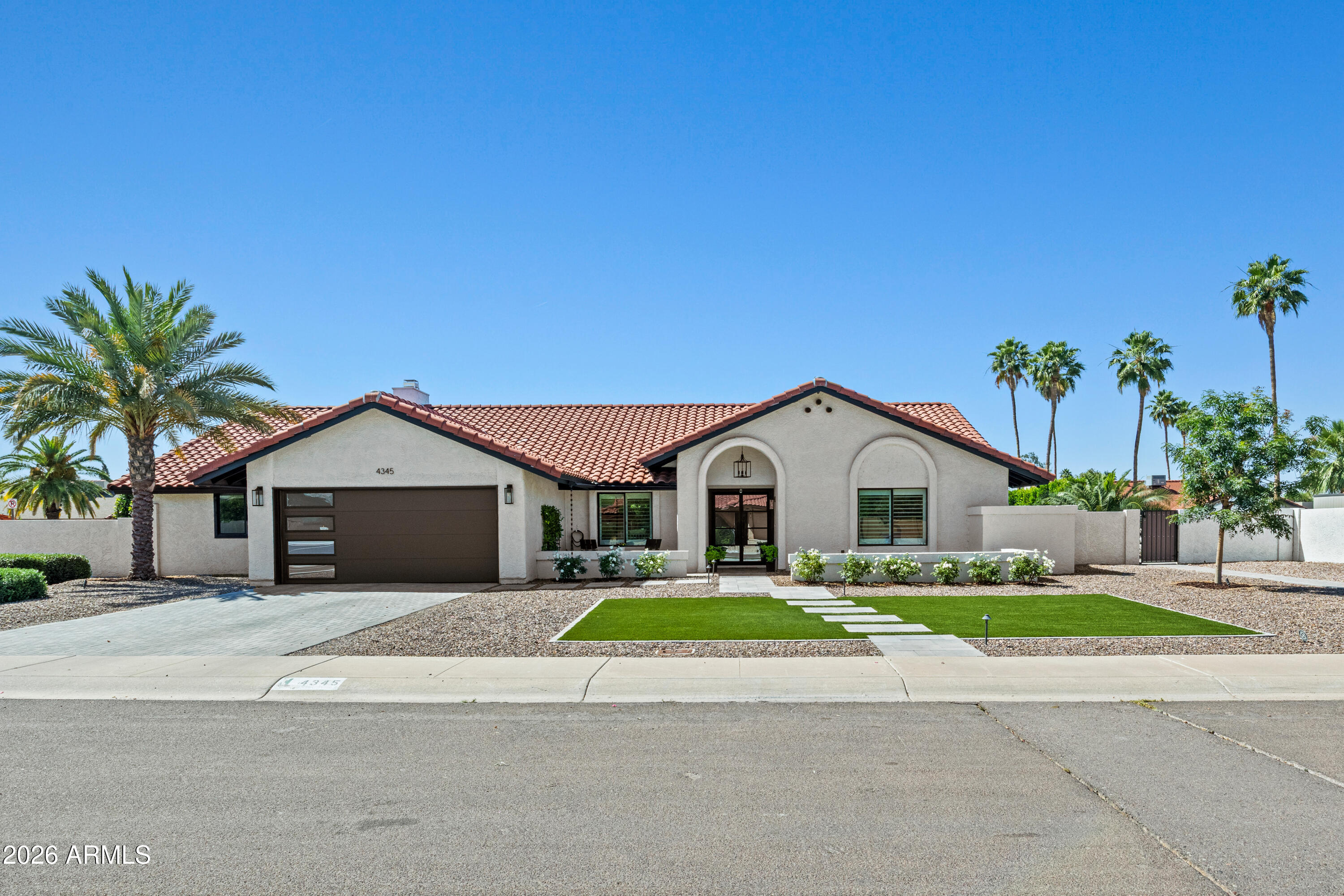 4345 E CAROL ANN Lane, Phoenix, AZ 85032 — Photo 1 of 40