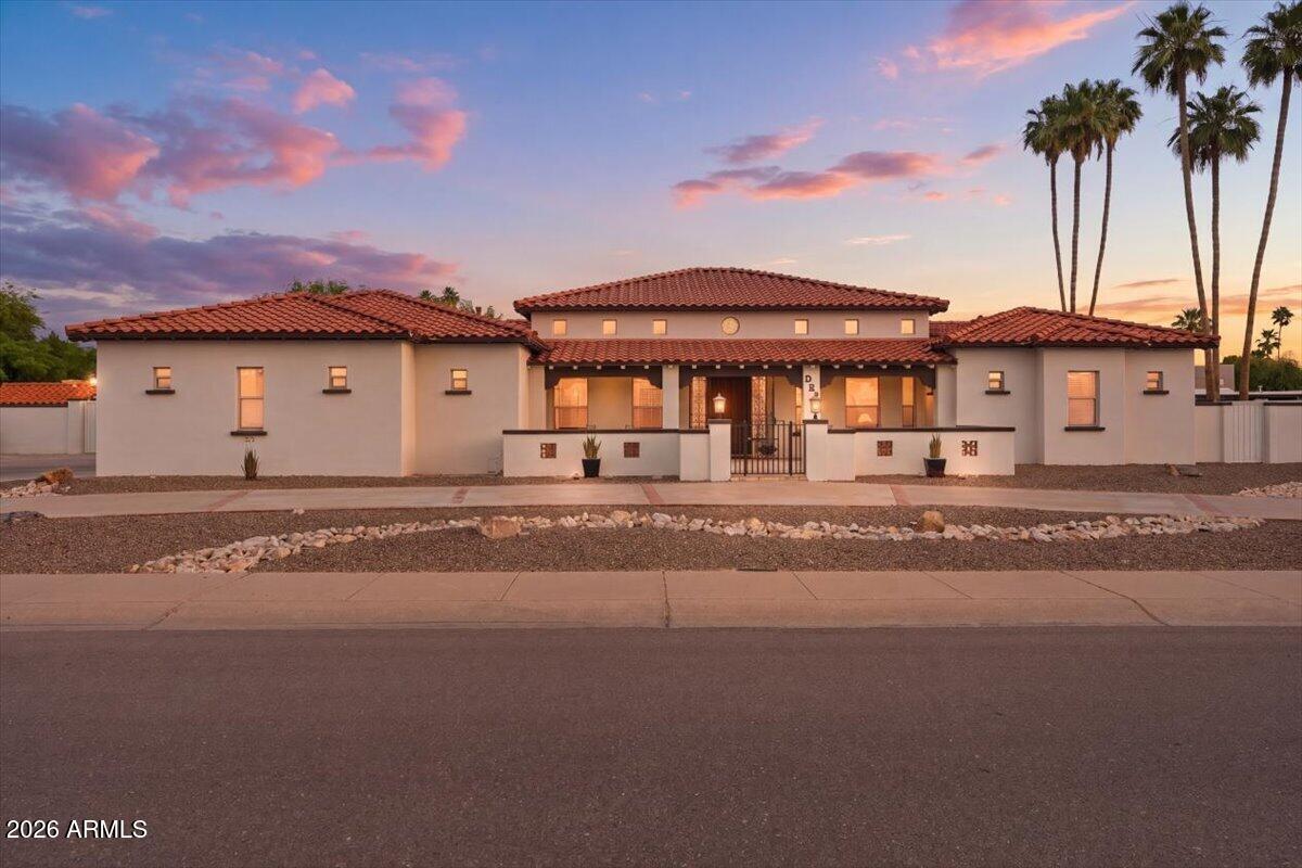 952 E LIBRA Drive, Tempe, AZ 85283