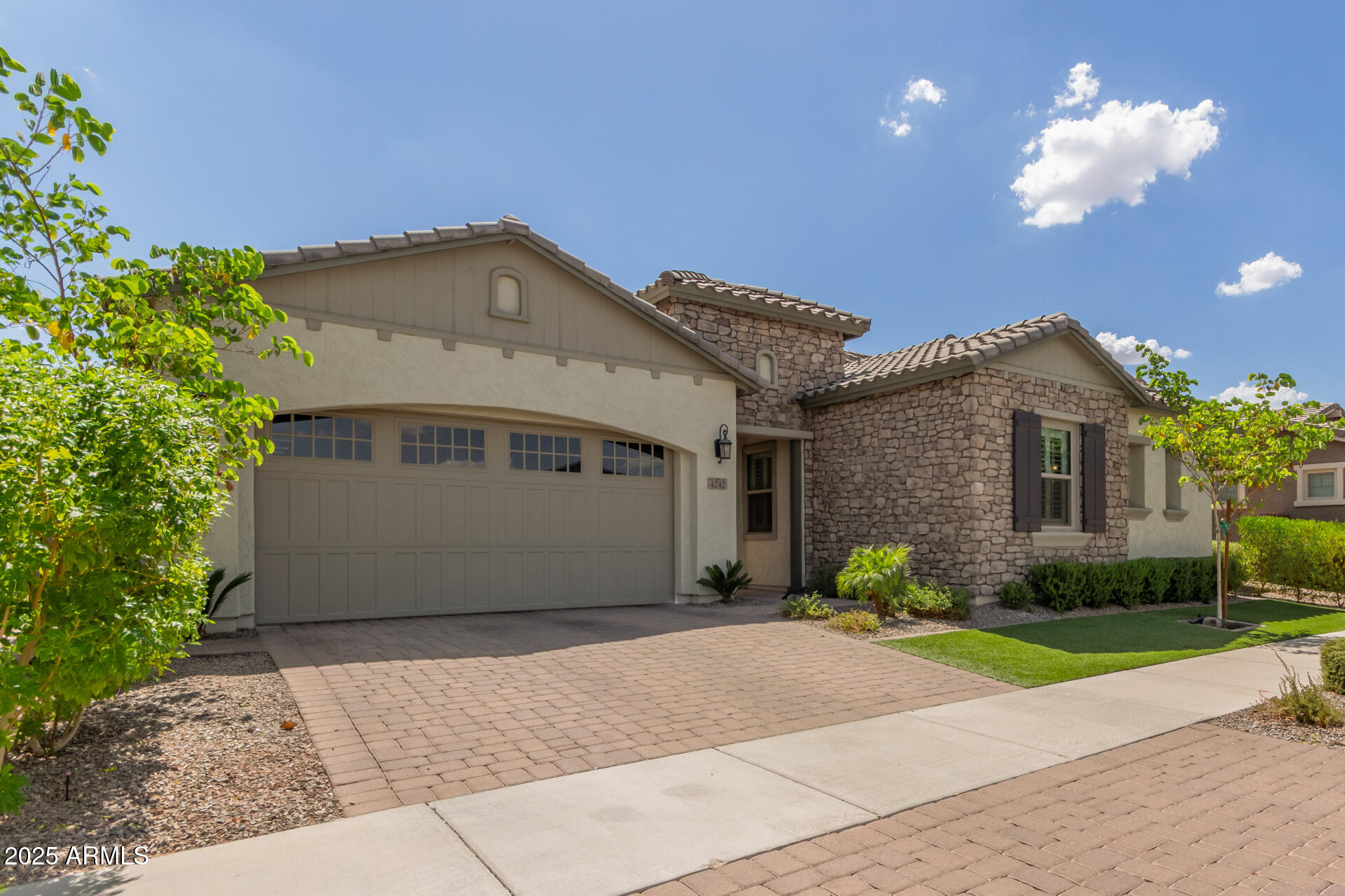 4242 S FLARE, Mesa, AZ 85212