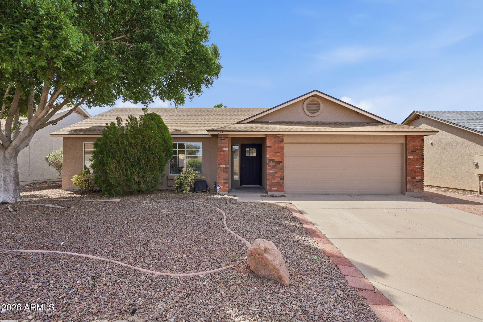 999 W 18TH Avenue, Apache Junction, AZ 85120 — Photo 1 of 33