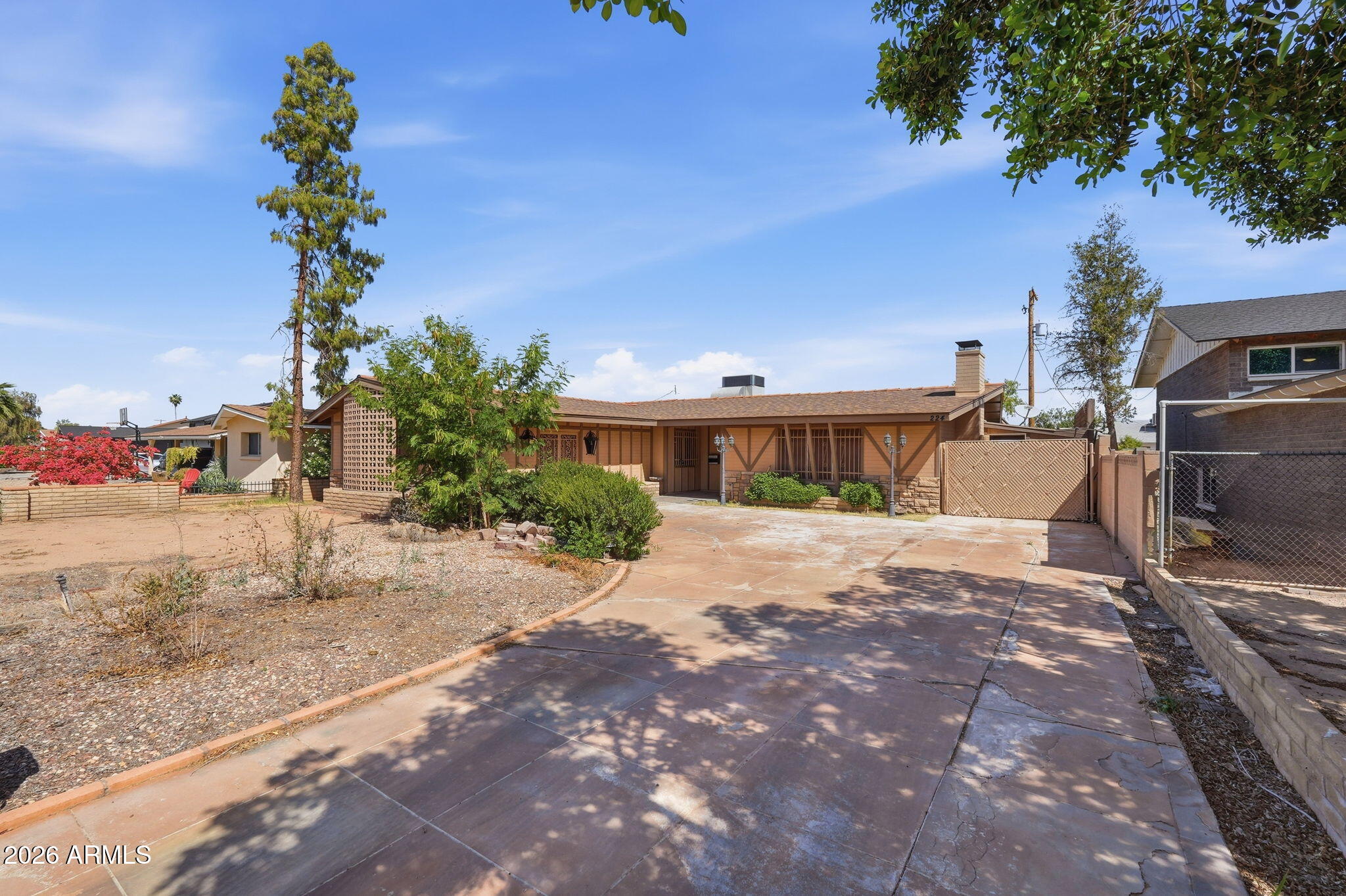 224 E LA JOLLA Drive, Tempe, AZ 85282