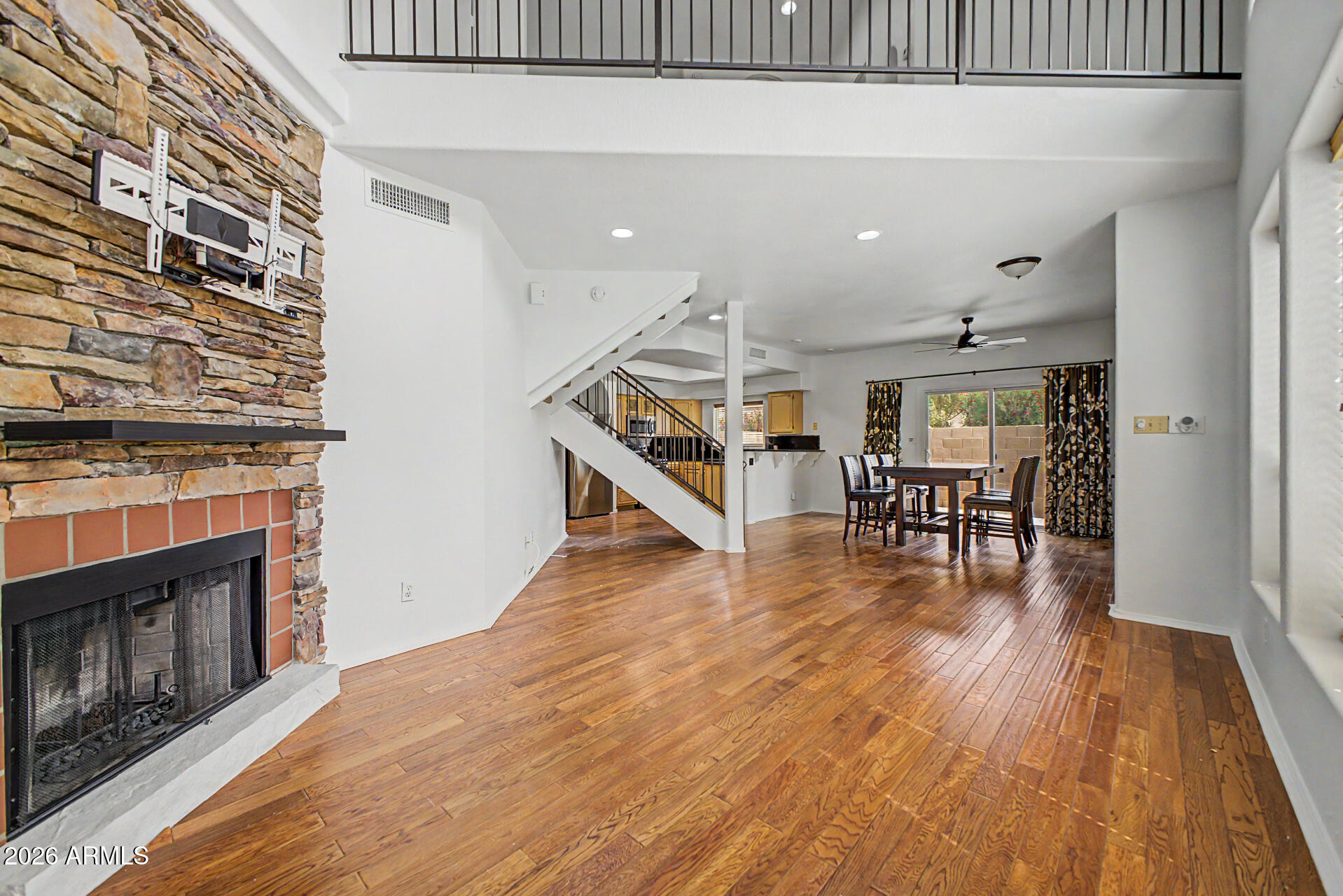 10247 N 12TH Place 2, Phoenix, AZ 85020