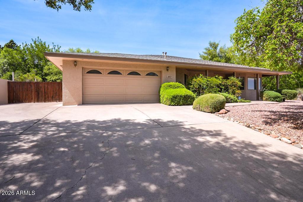 4657 E BROKEN SADDLE Drive, Cottonwood, AZ 86326 — Photo 1 of 54