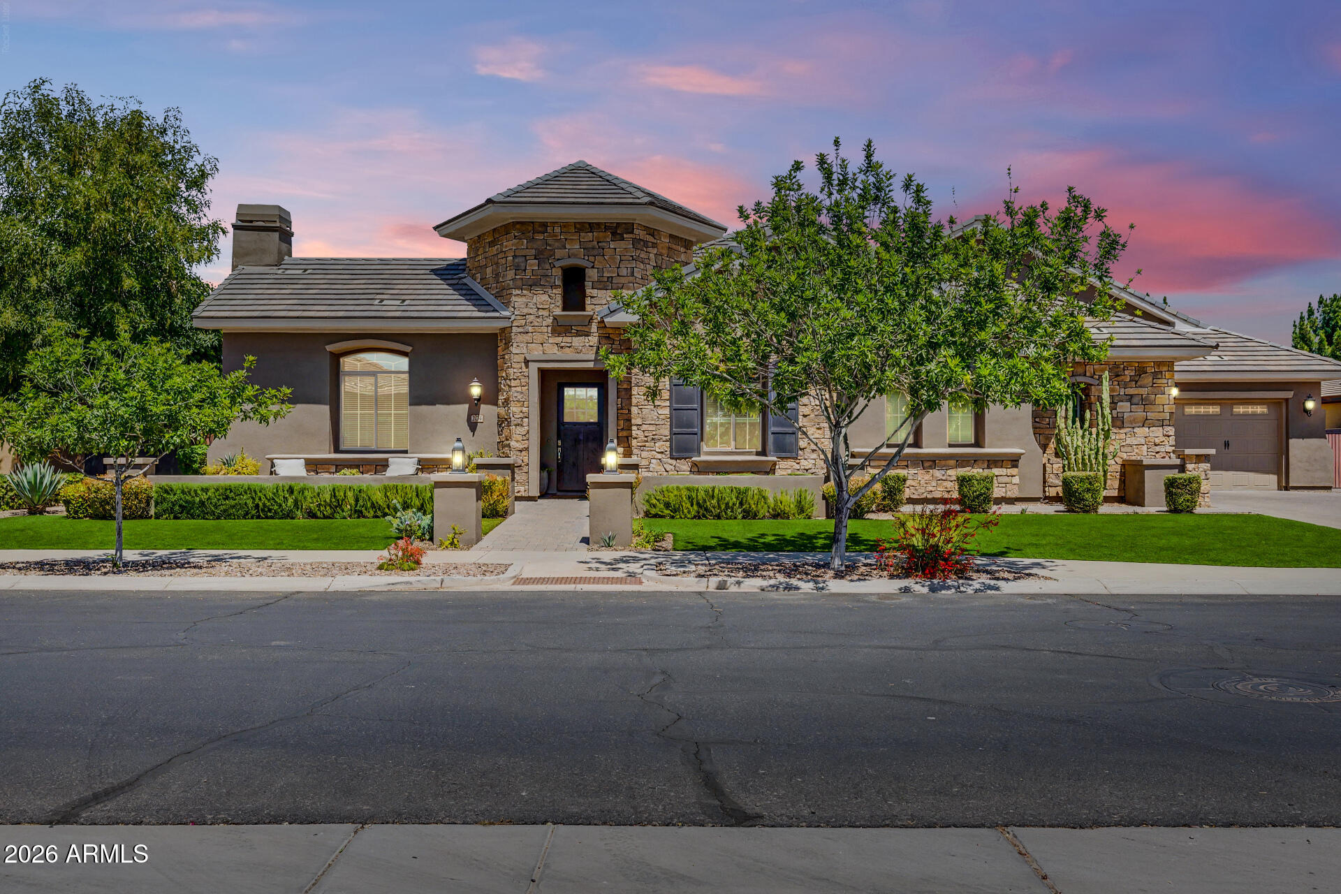 2174 E MEAD Drive, Gilbert, AZ 85298
