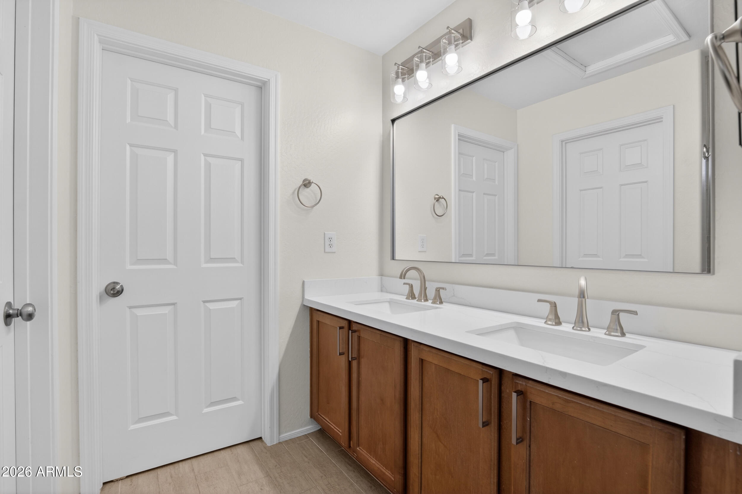Thumbnail 28
