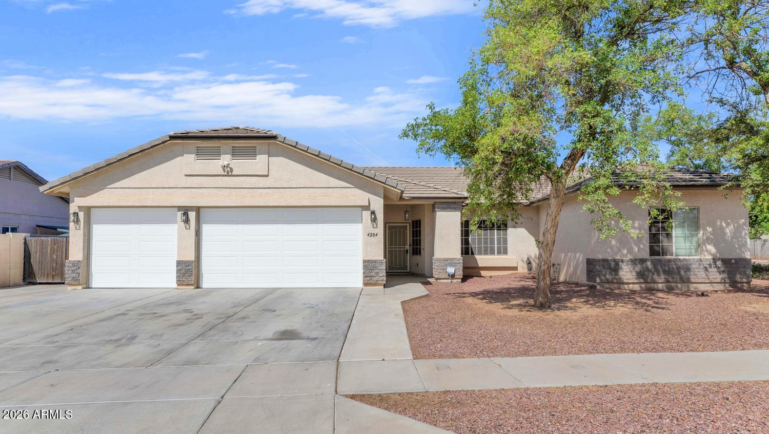 4204 S 78th Lane, Phoenix, AZ 85043 — Photo 1 of 29