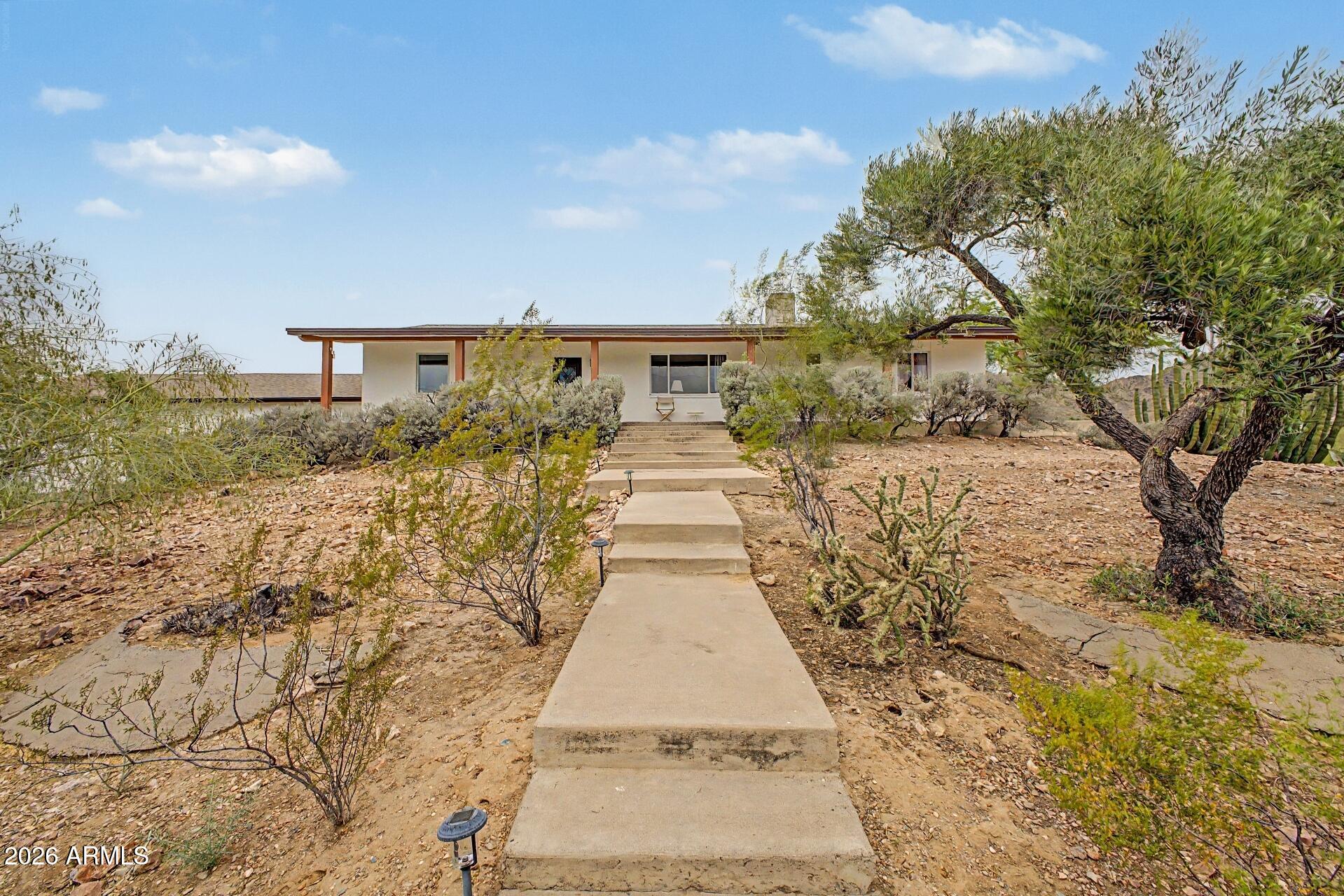 1702 E Griswold Road, Phoenix, AZ 85020