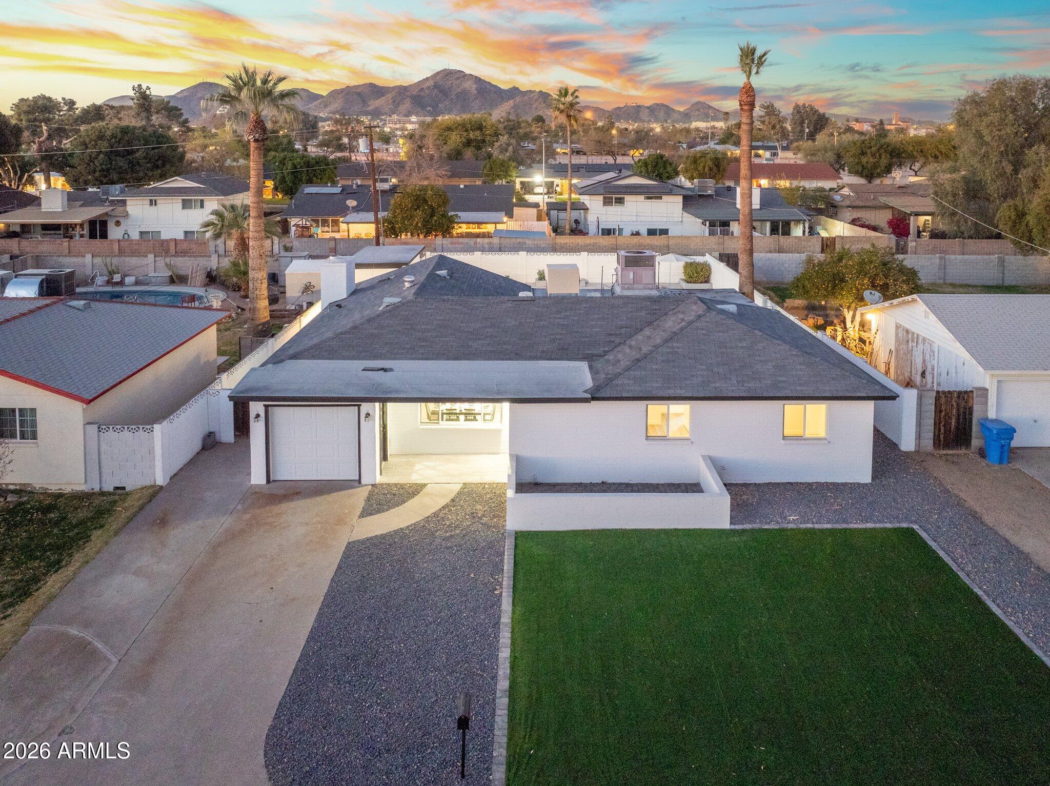 316 E EL CAMINO Drive, Phoenix, AZ 85020