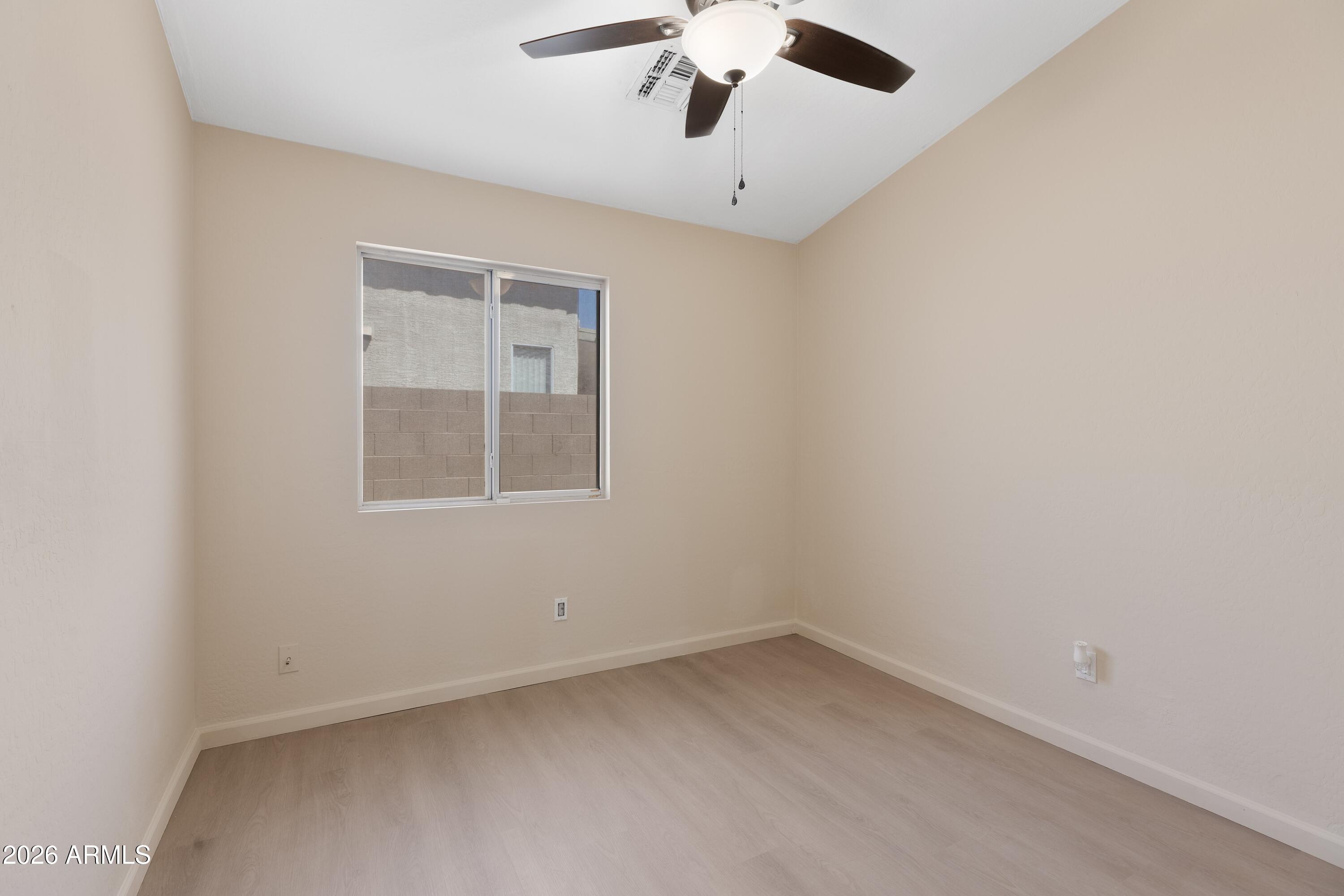 Thumbnail 32