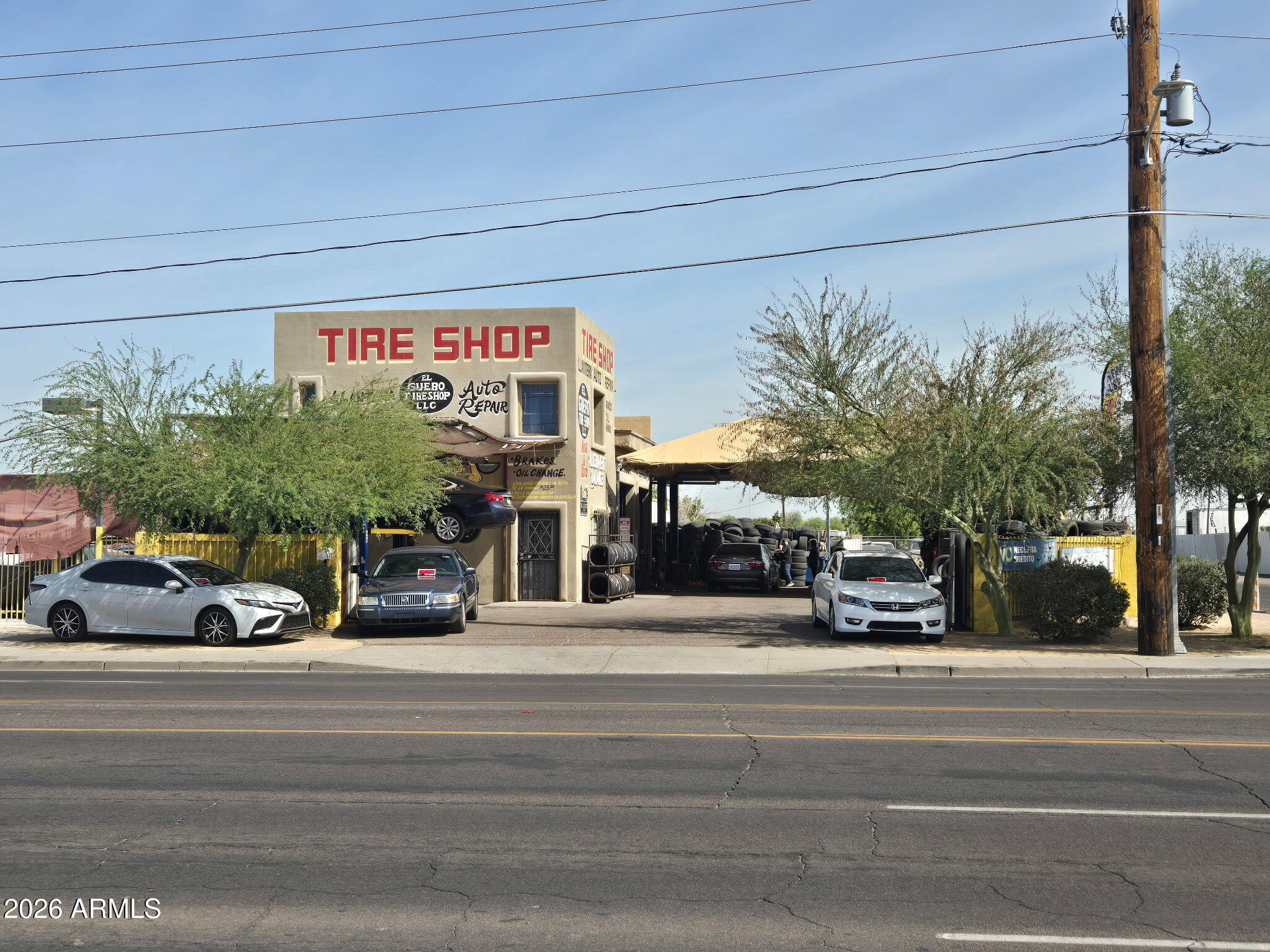 422 E BROADWAY Road, Phoenix, AZ 85040 — Photo 1 of 4