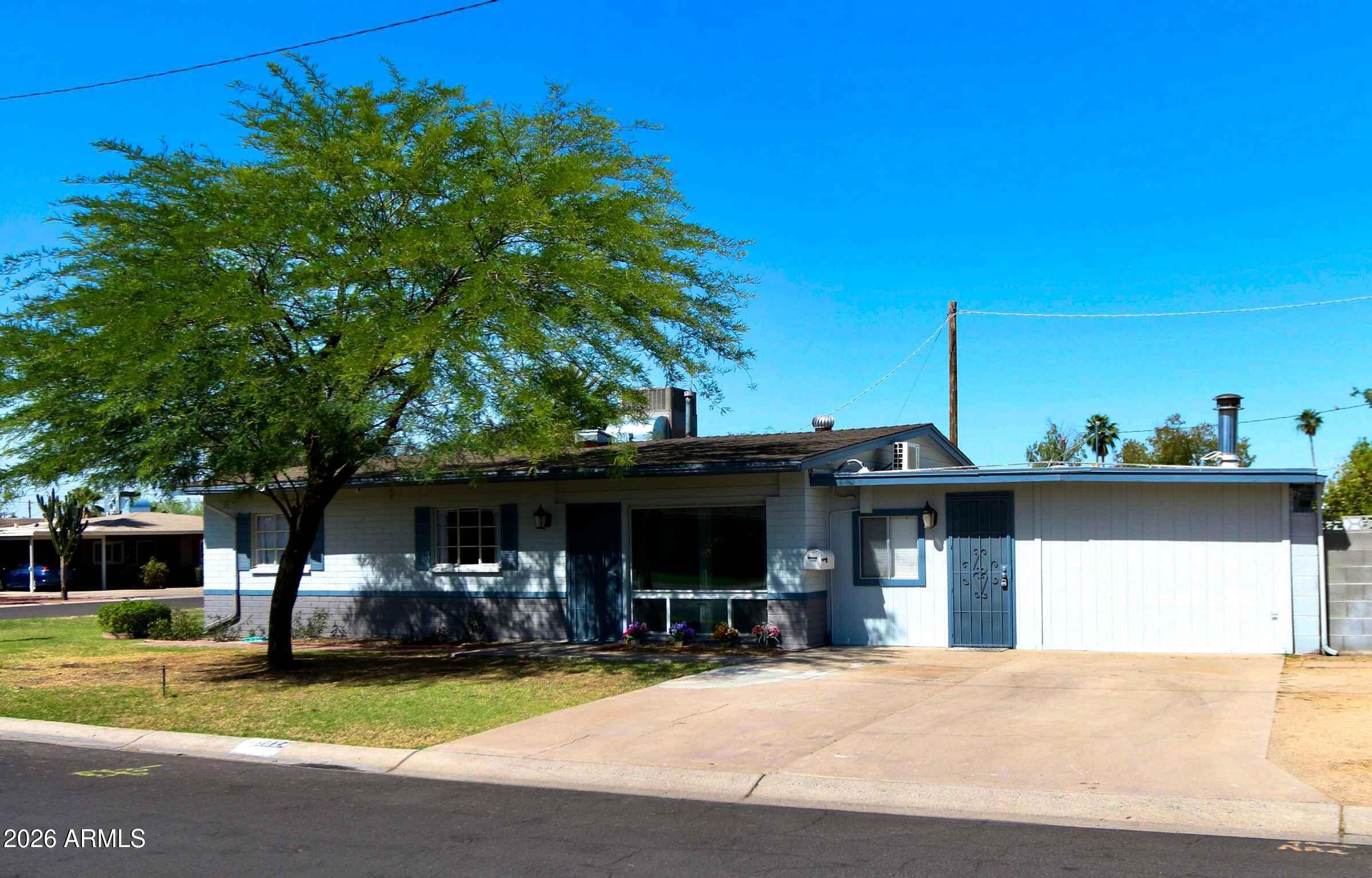 3824 N 8TH Avenue, Phoenix, AZ 85013